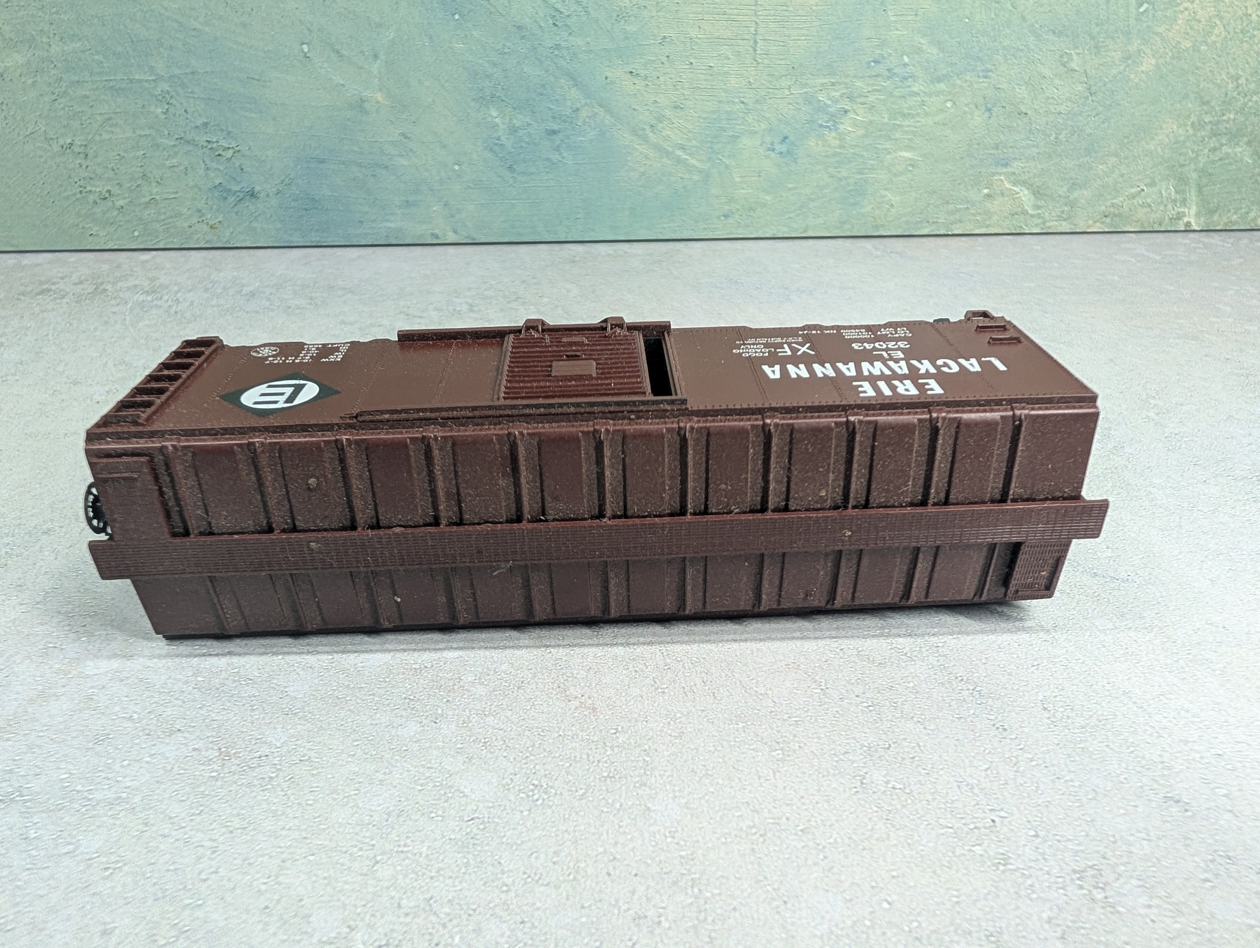 USED Athearn HO Scale 40' Box Car Erie Lackawanna EL #32043