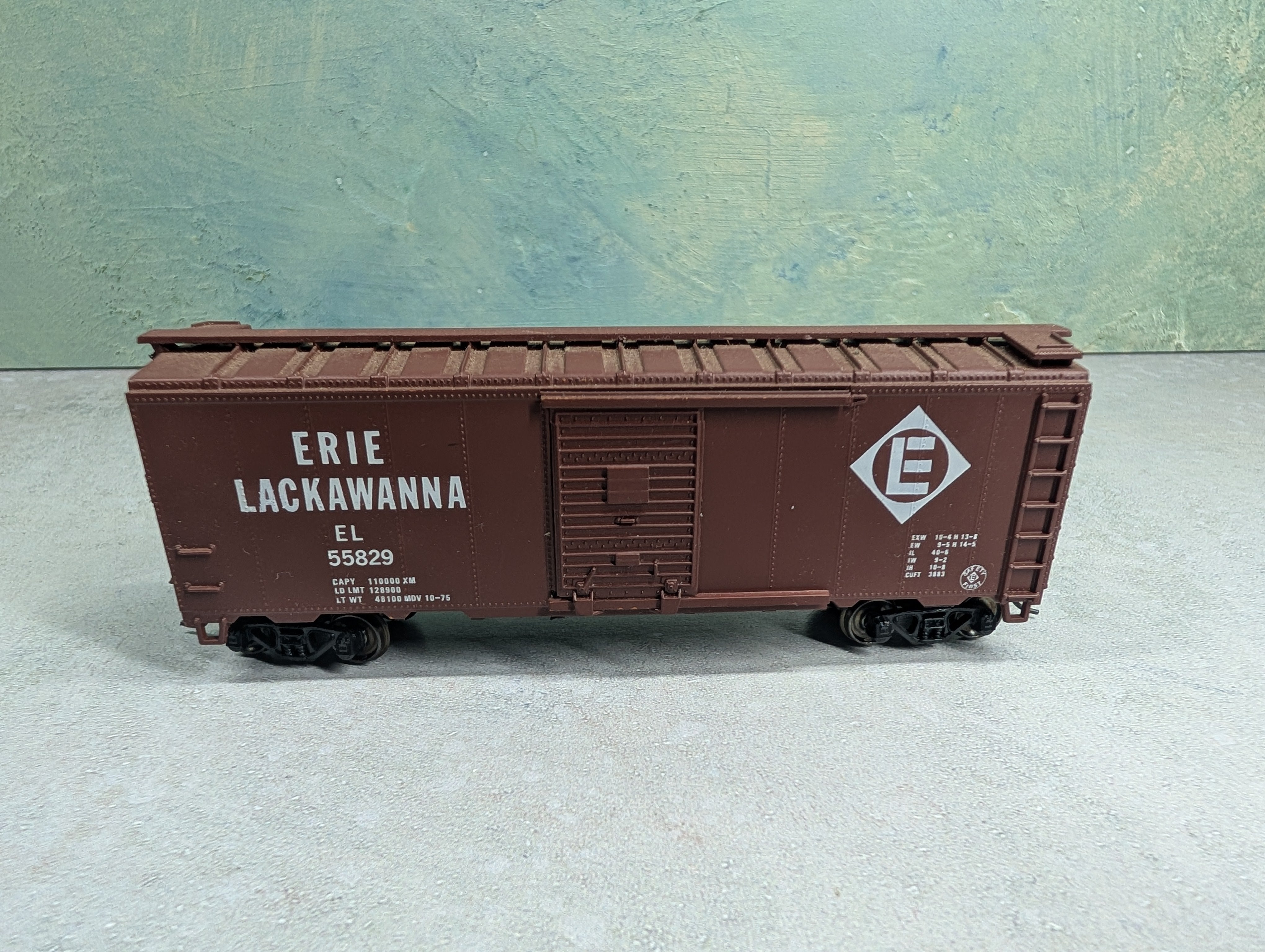 USED Athearn HO Scale 40' Box Car Erie Lackawanna EL #55829