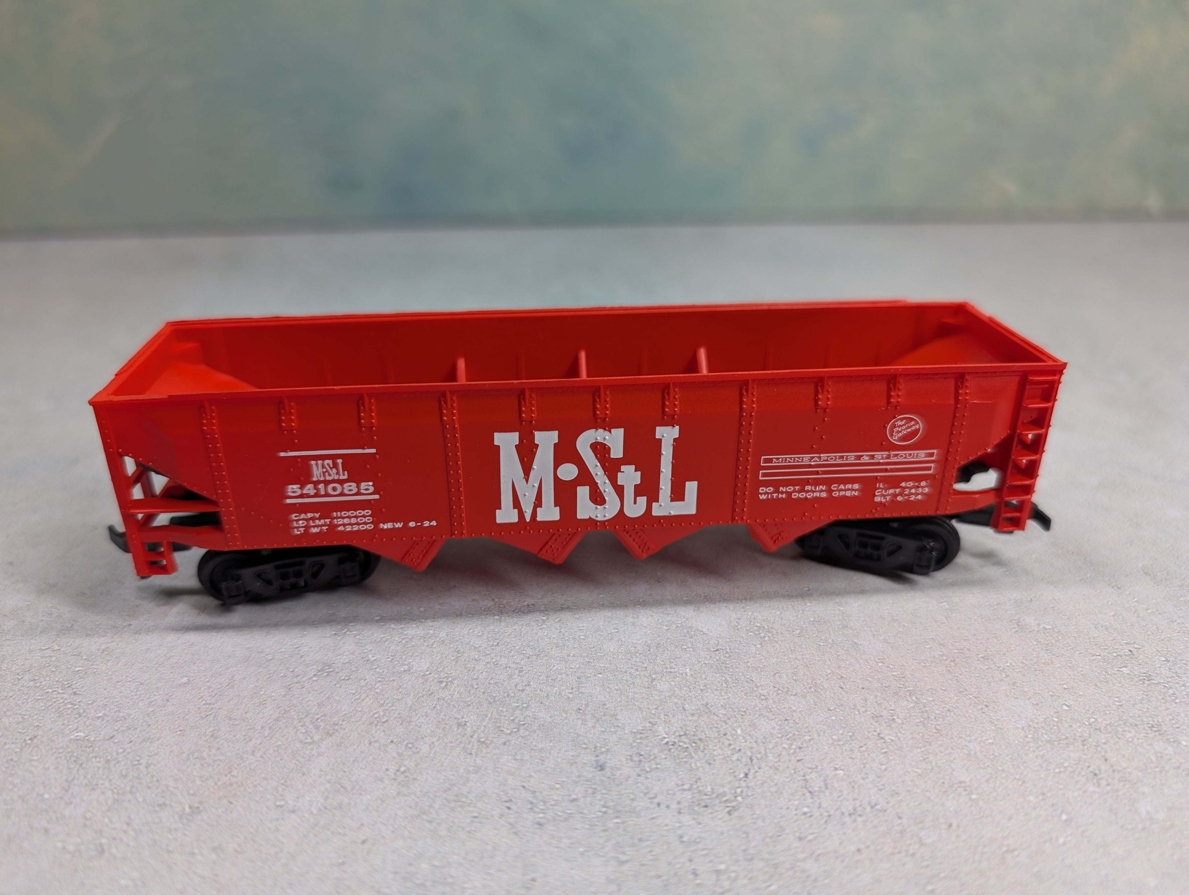 USED Bachmann HO Scale Open Hopper Minneapolis & St Louis MSTL #541085