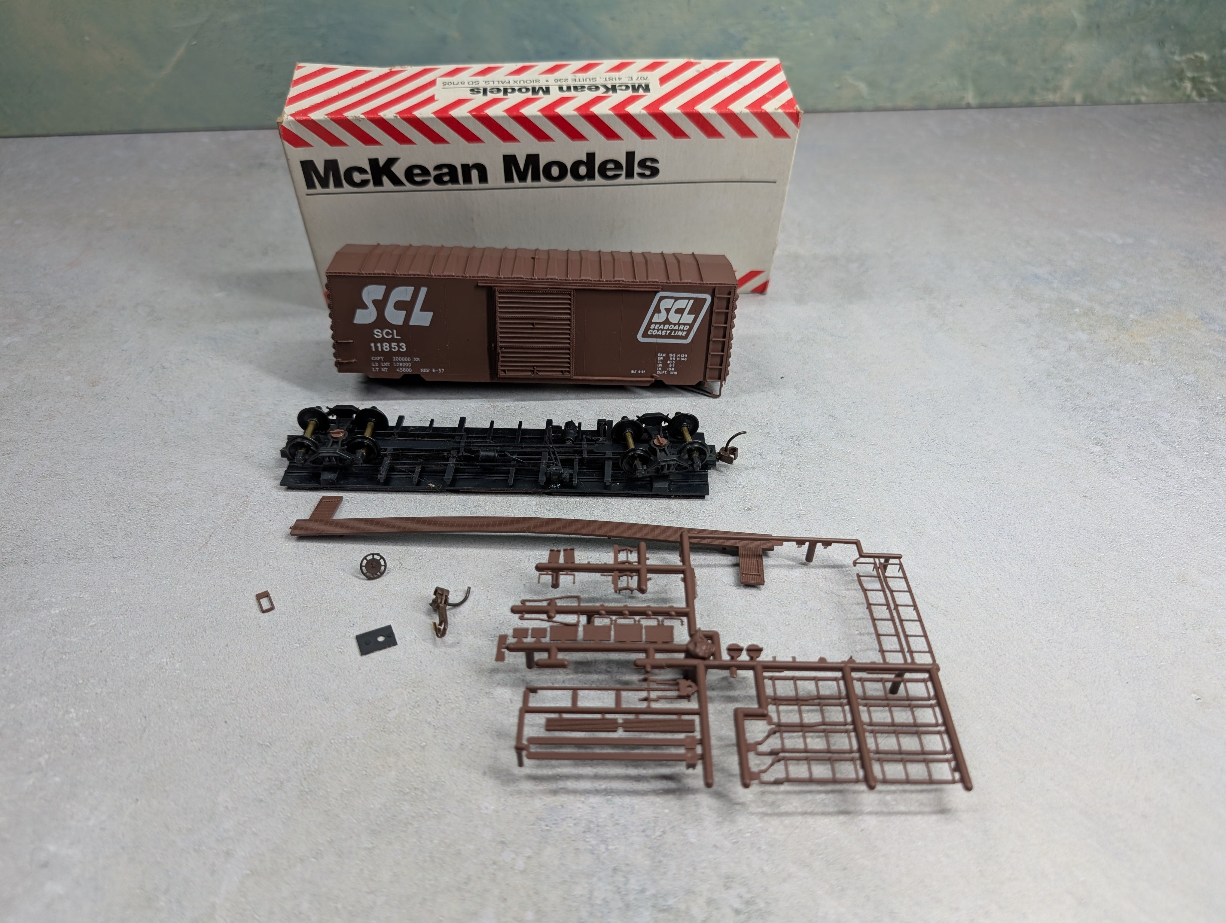 USED MCKEAN HO Scale 40' PSI Box Car Seaboard Coast Line SCL #11853 KIT