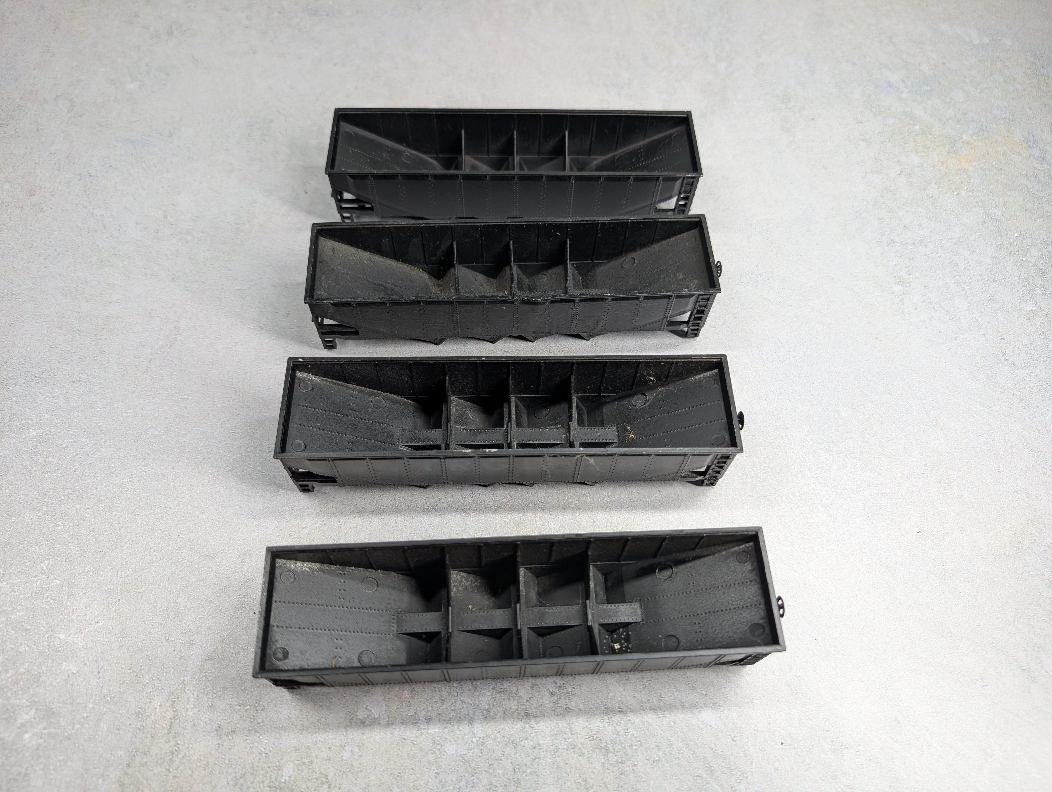 USED HO Scale Lot of Undecorated Black Open Hopper Shells (4 pcs)