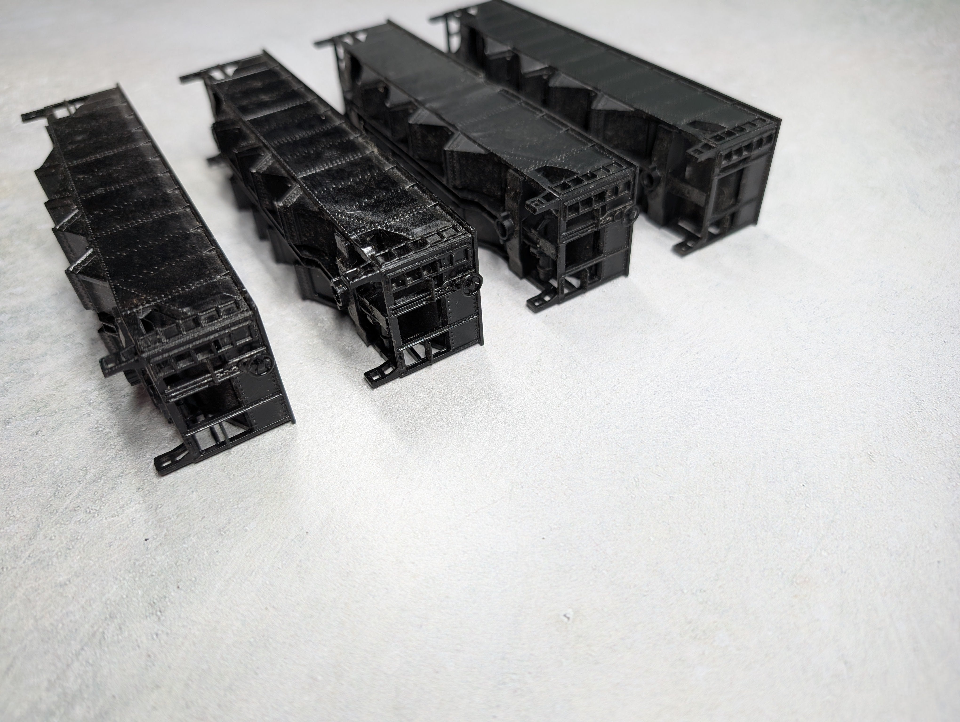 USED HO Scale Lot of Undecorated Black Open Hopper Shells (4 pcs)