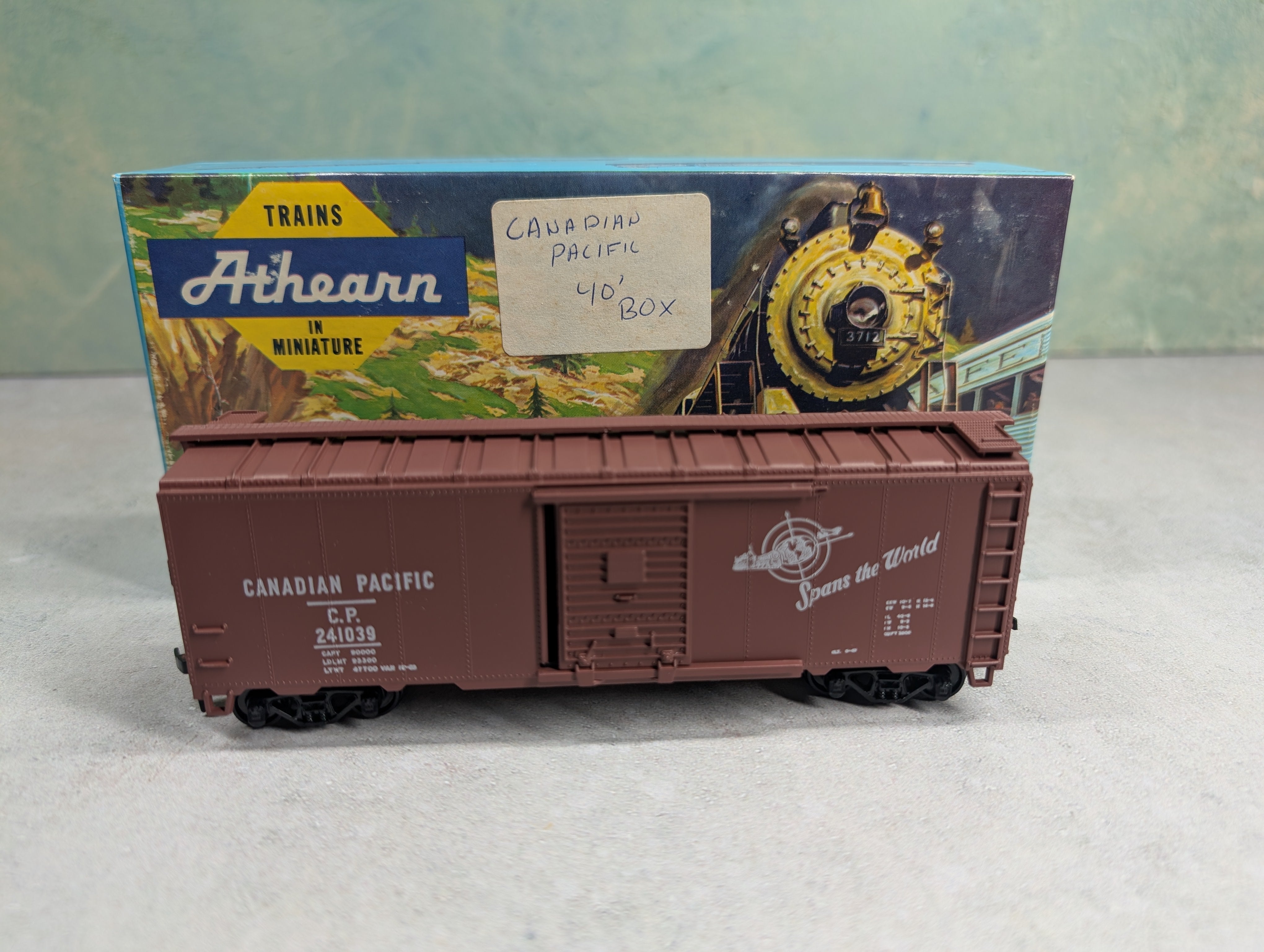 USED Athearn HO Scale 40' Box Car Canadian Pacific CP #241039