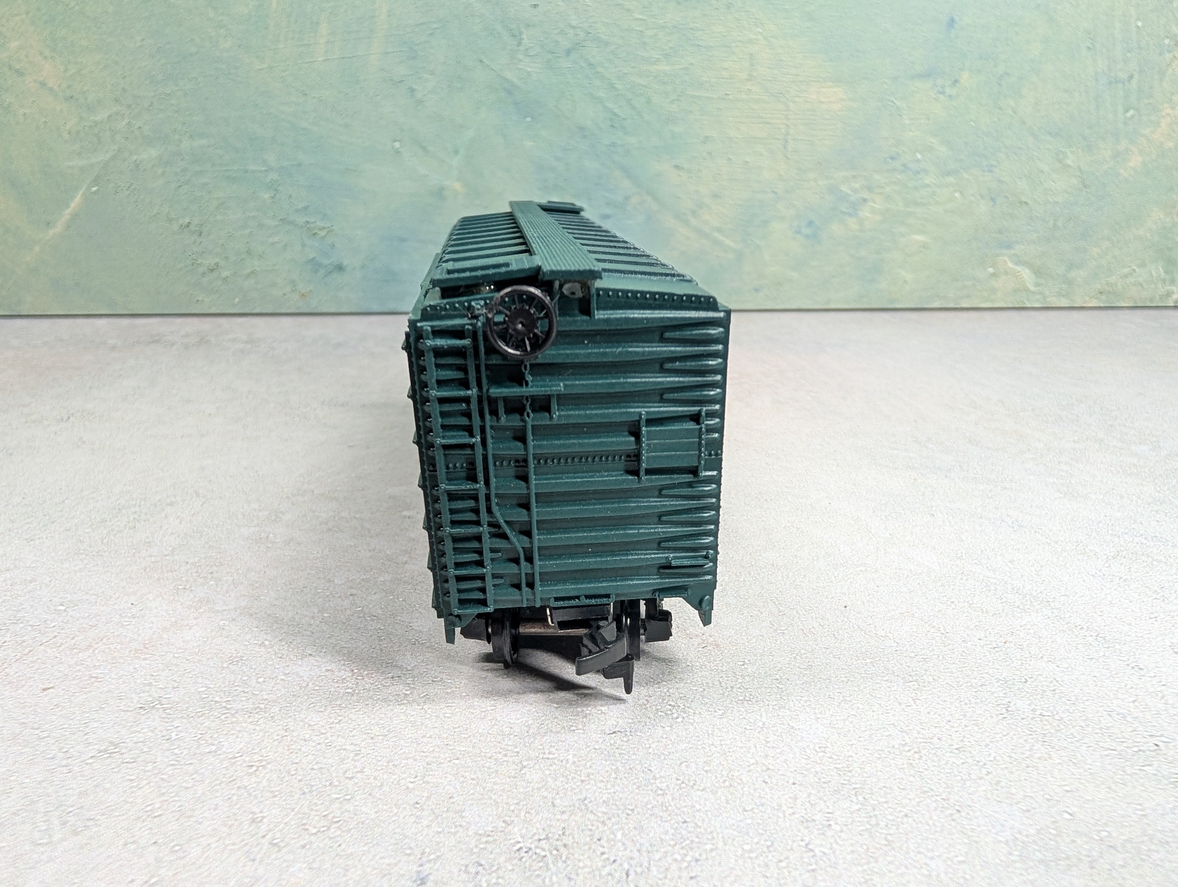USED Athearn HO Scale 40' Box Car Maine Central MEC #6525 Bev-Bel