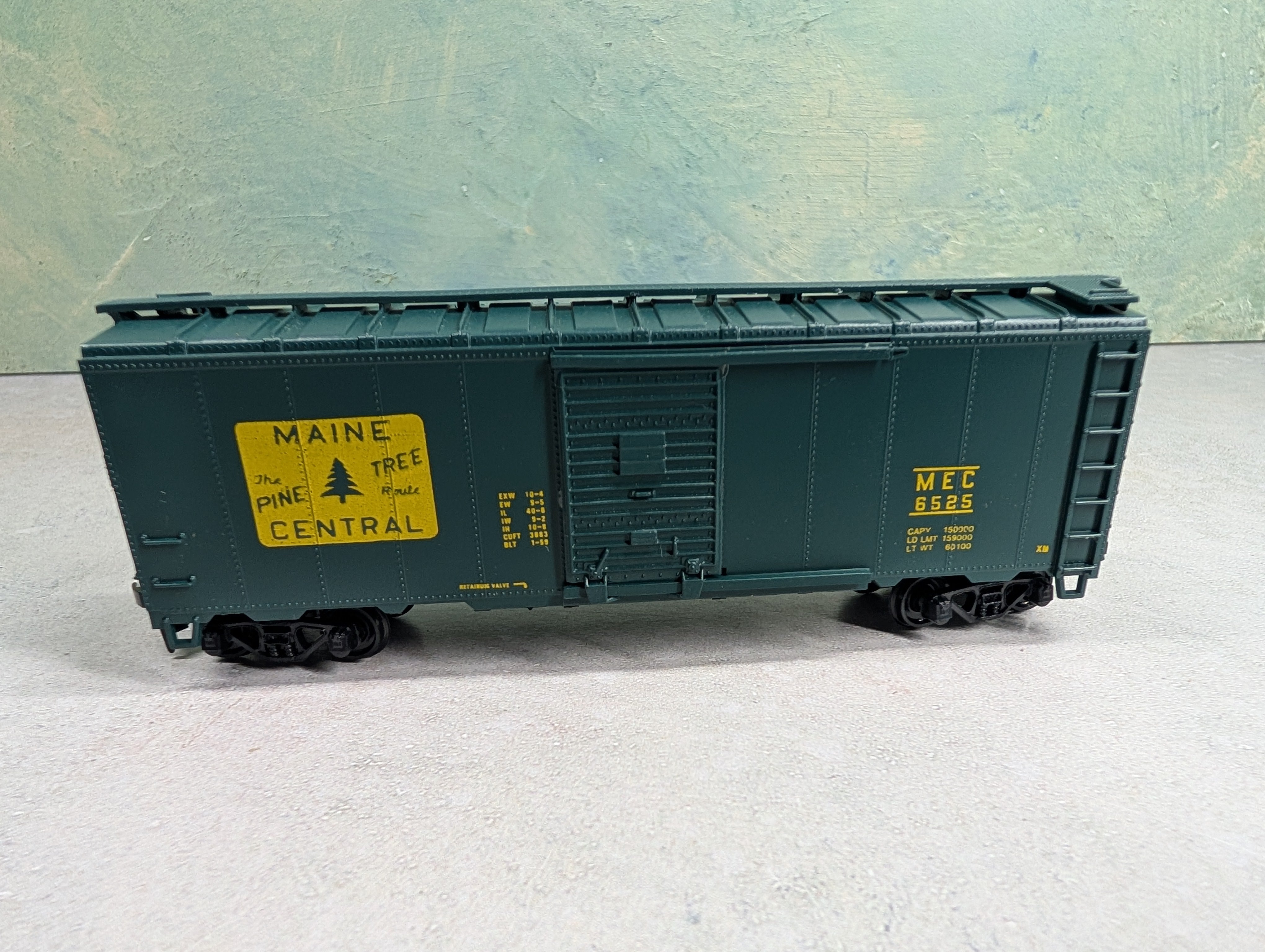 USED Athearn HO Scale 40' Box Car Maine Central MEC #6525 Bev-Bel