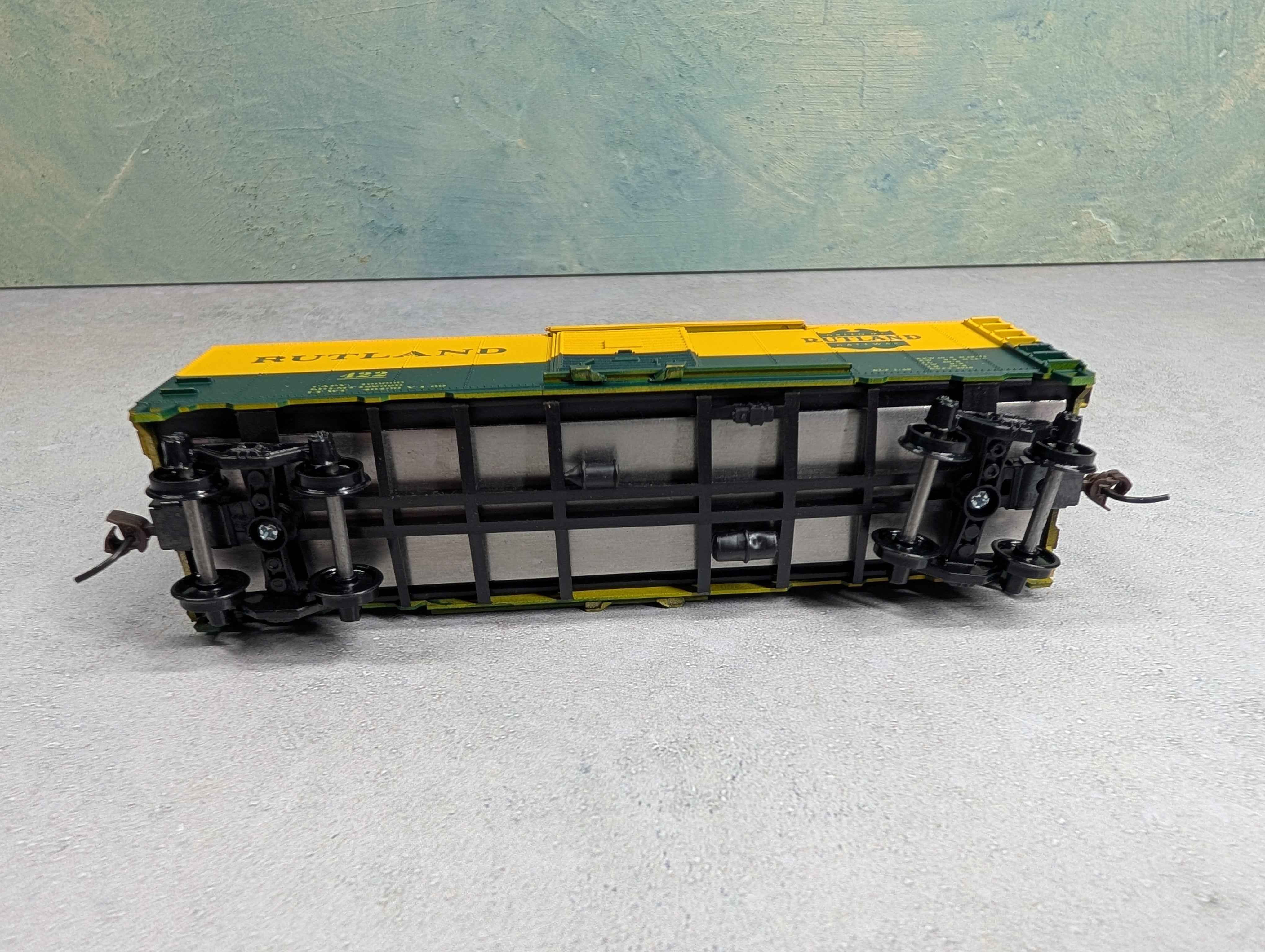 USED Athearn HO Scale 40' Box Car Rutland #422 Bev-Bel
