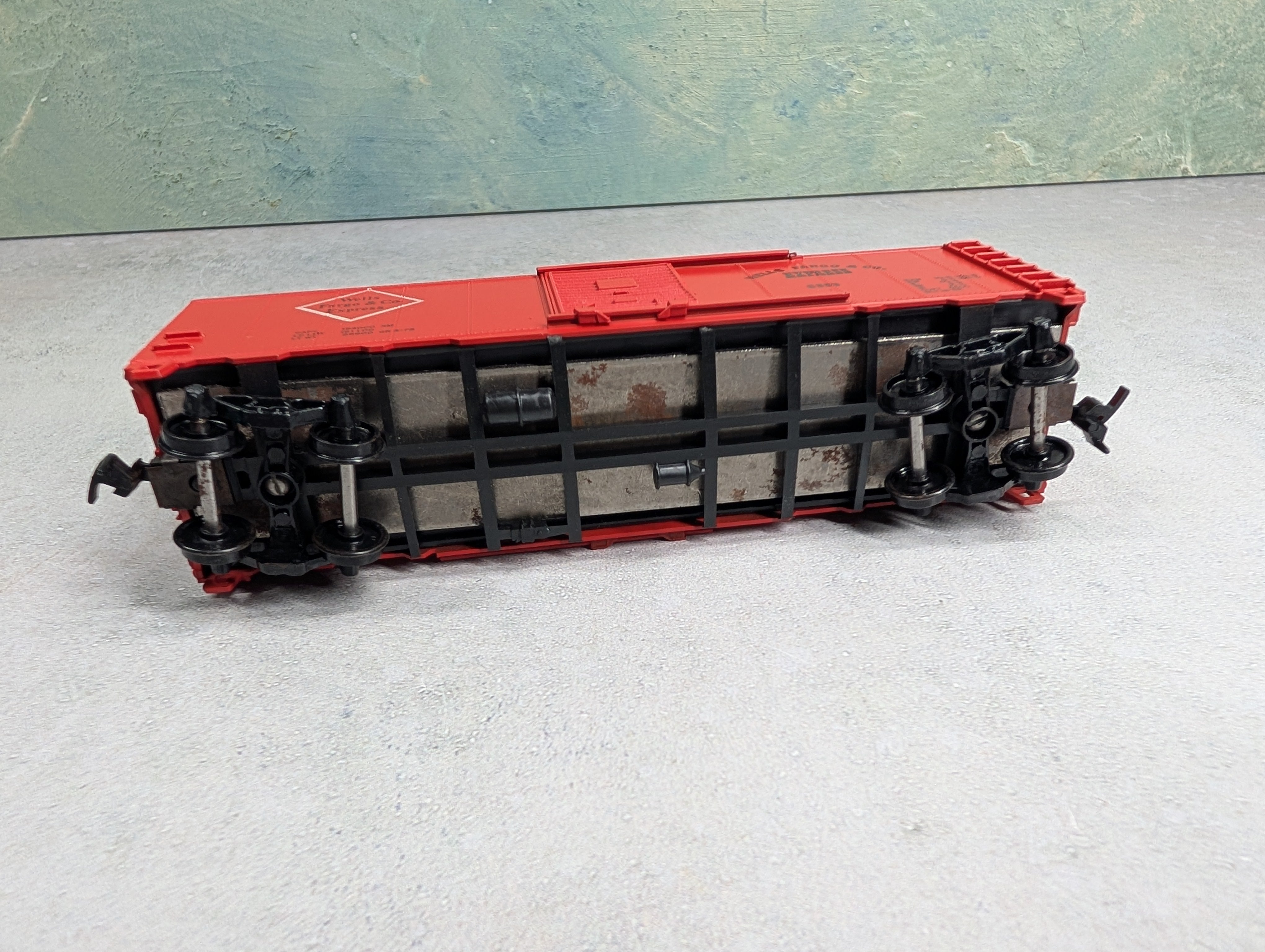 USED Athearn HO Scale 40' Box Car Wells Fargo & Co Express #6859 Bev-Bel