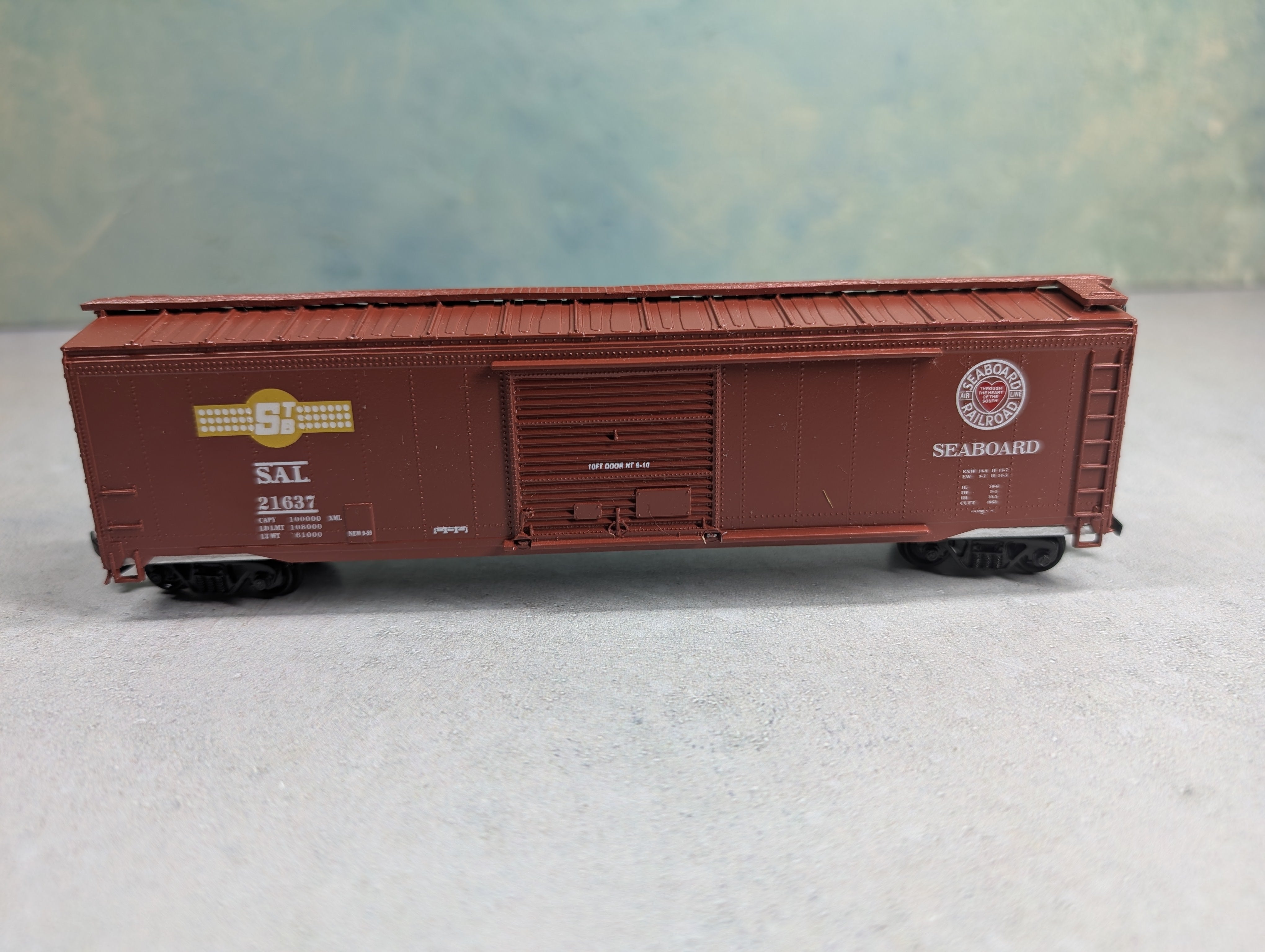USED Roundhouse HO Scale 50' SD Box Car Seaboard Air Line SAL #21637