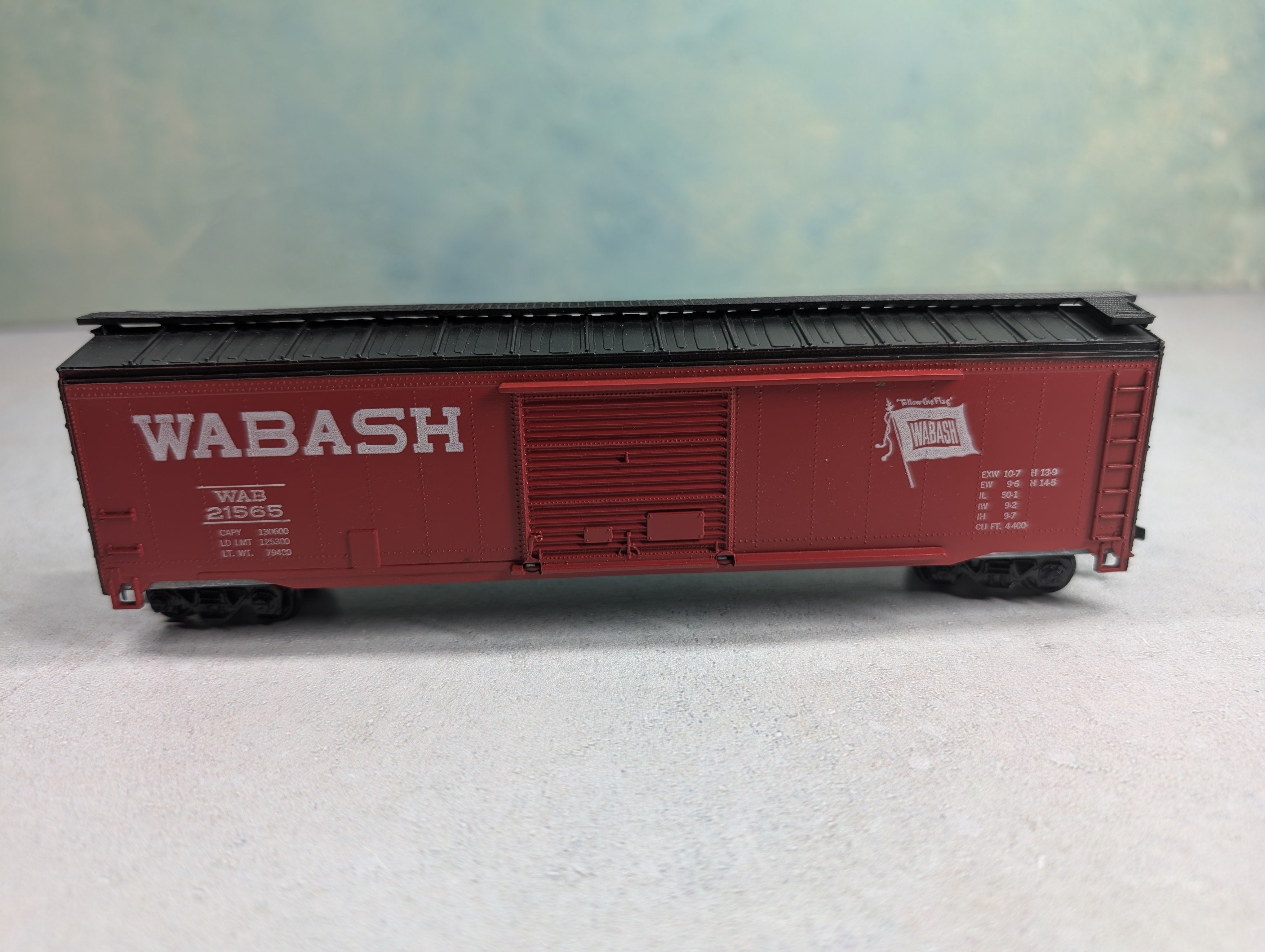 USED Roundhouse HO Scale 50' SD Box Car Wabash WAB #21565