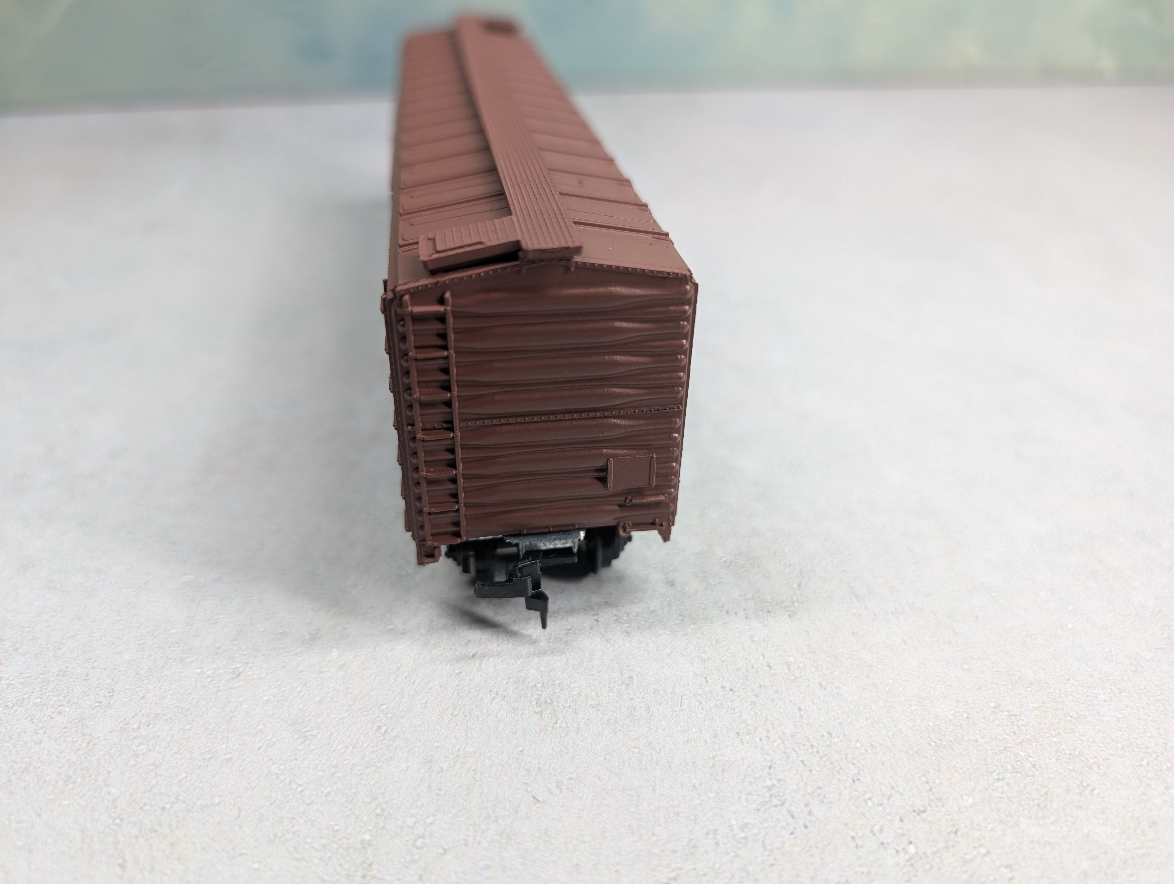 USED Roundhouse HO Scale 50' PD Box Car Pacific Great Eastern PGE #4505