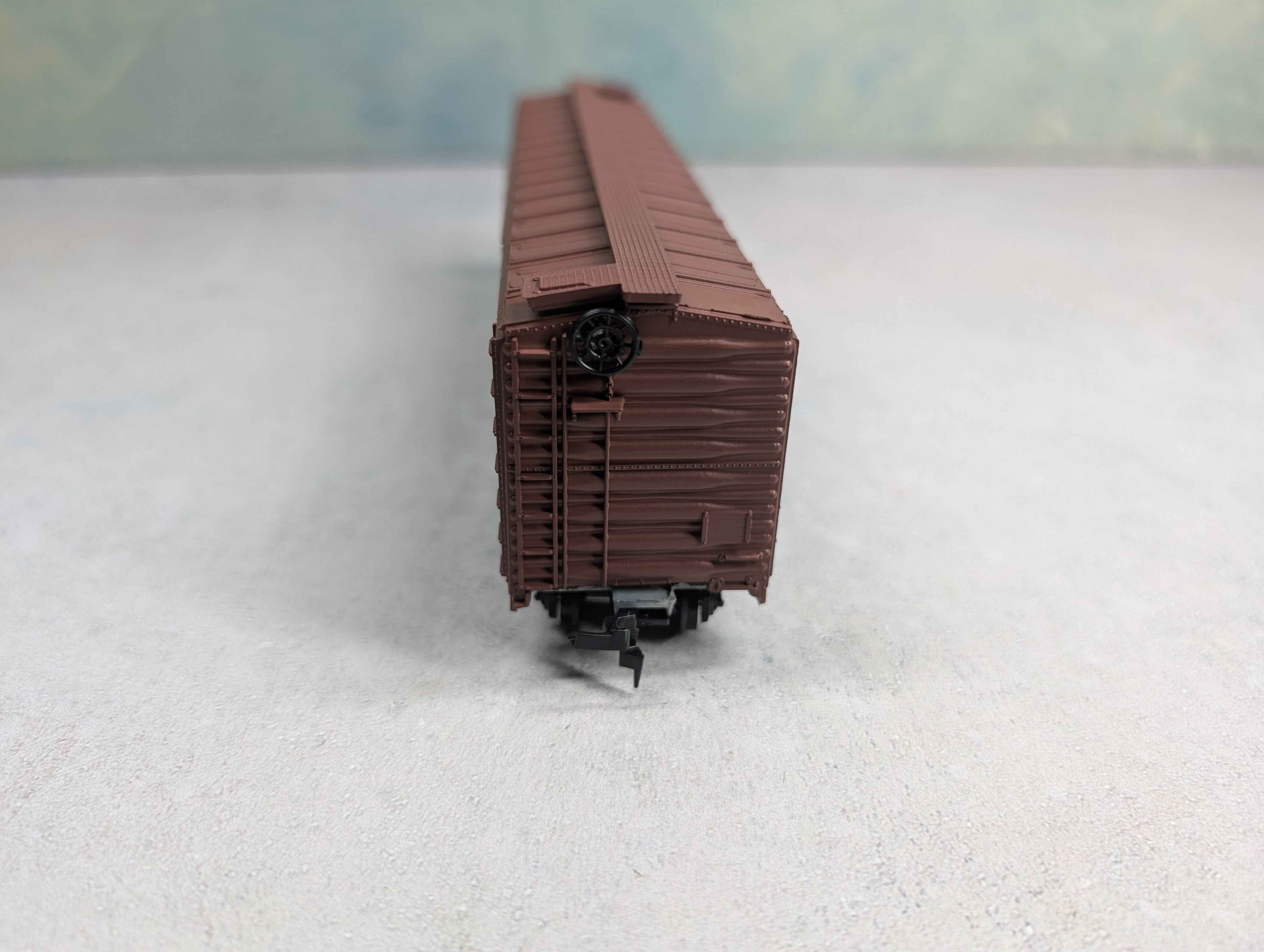 USED Roundhouse HO Scale 50' PD Box Car Pacific Great Eastern PGE #4505