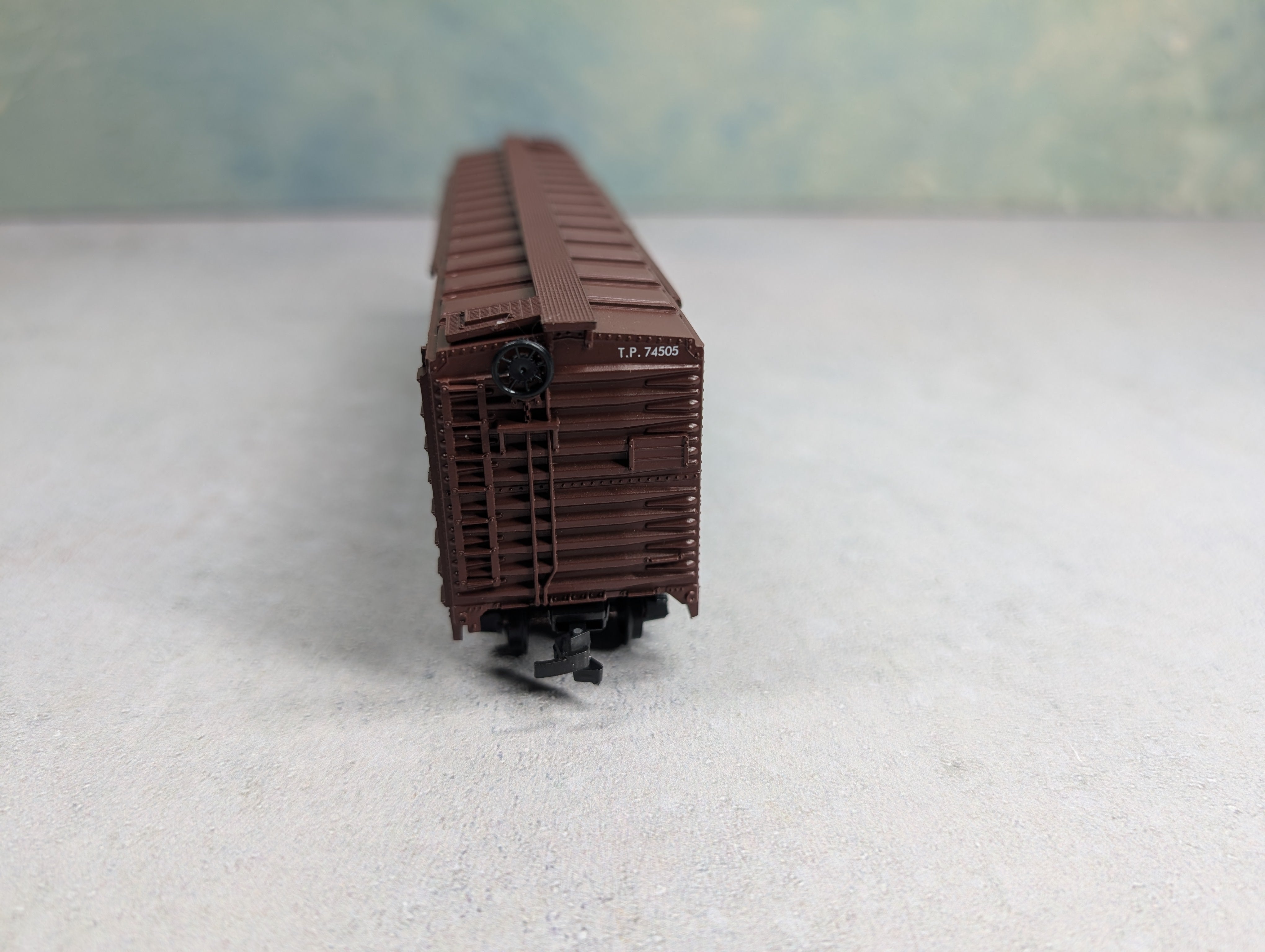 USED Athearn HO Scale 50' DD Box Car Texas and Pacific TP #74505 Rail Runner