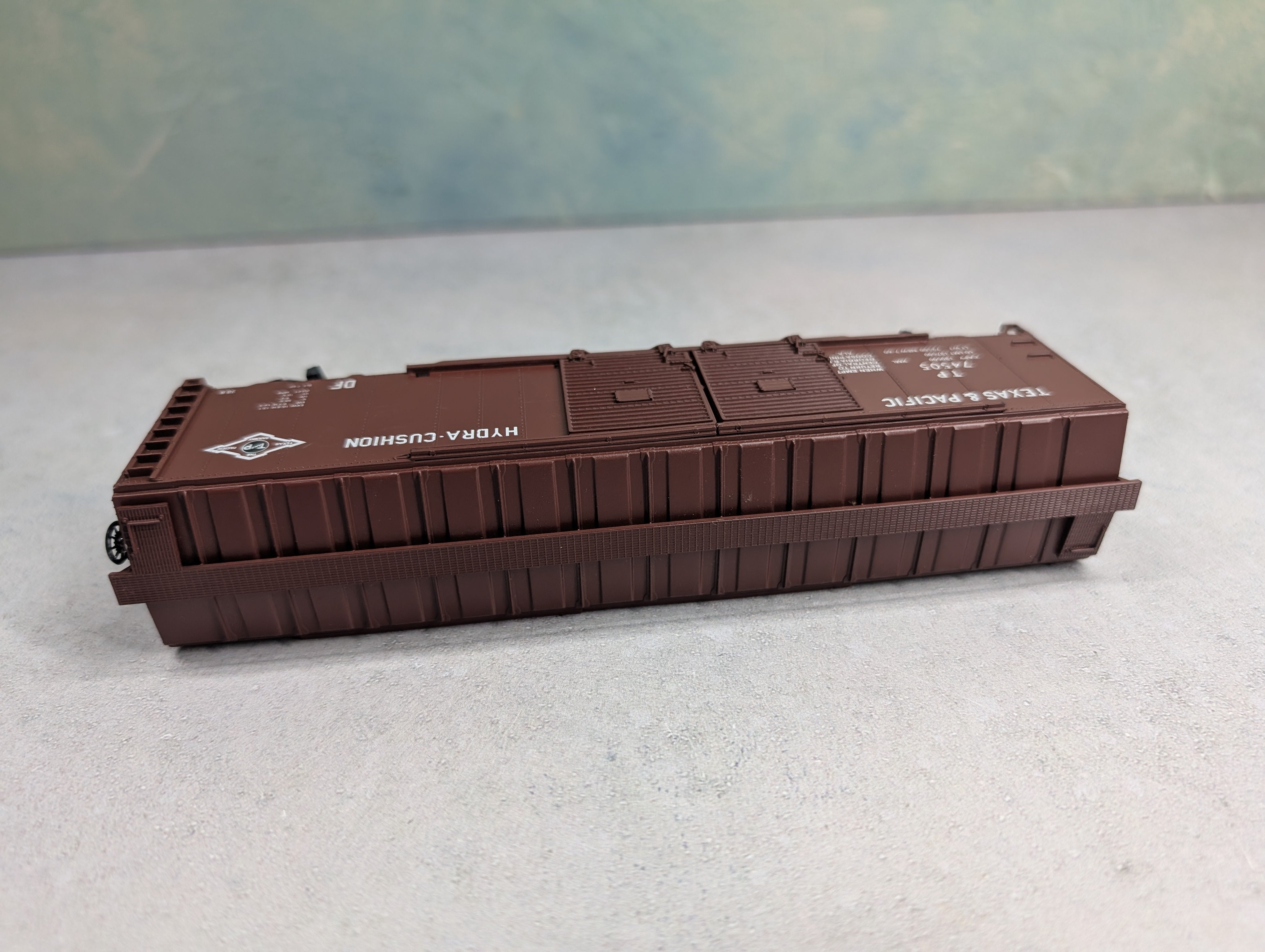 USED Athearn HO Scale 50' DD Box Car Texas and Pacific TP #74505 Rail Runner