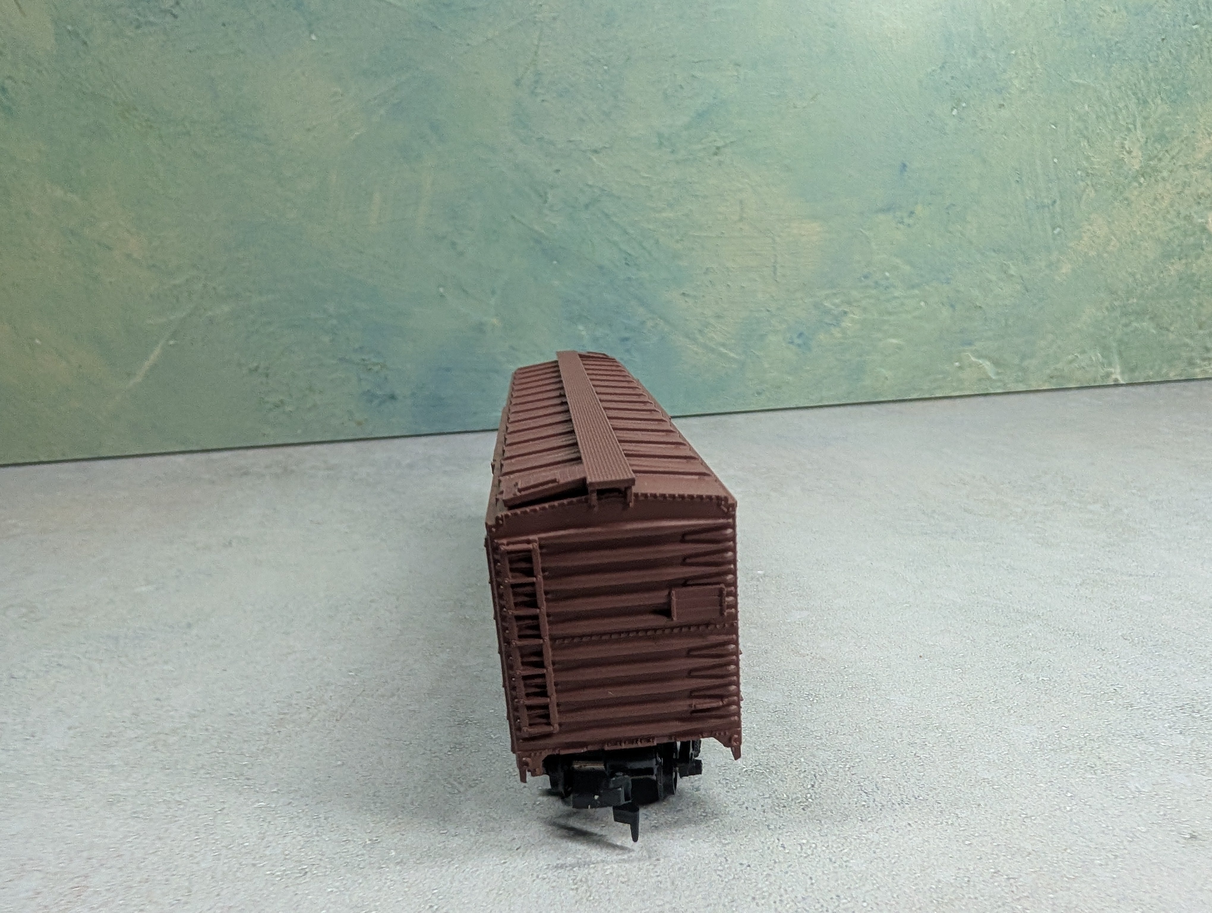 USED Athearn HO Scale 50' PD Box Car Duluth Winnipeg & Pacific DWC #403633 Bev-Bel