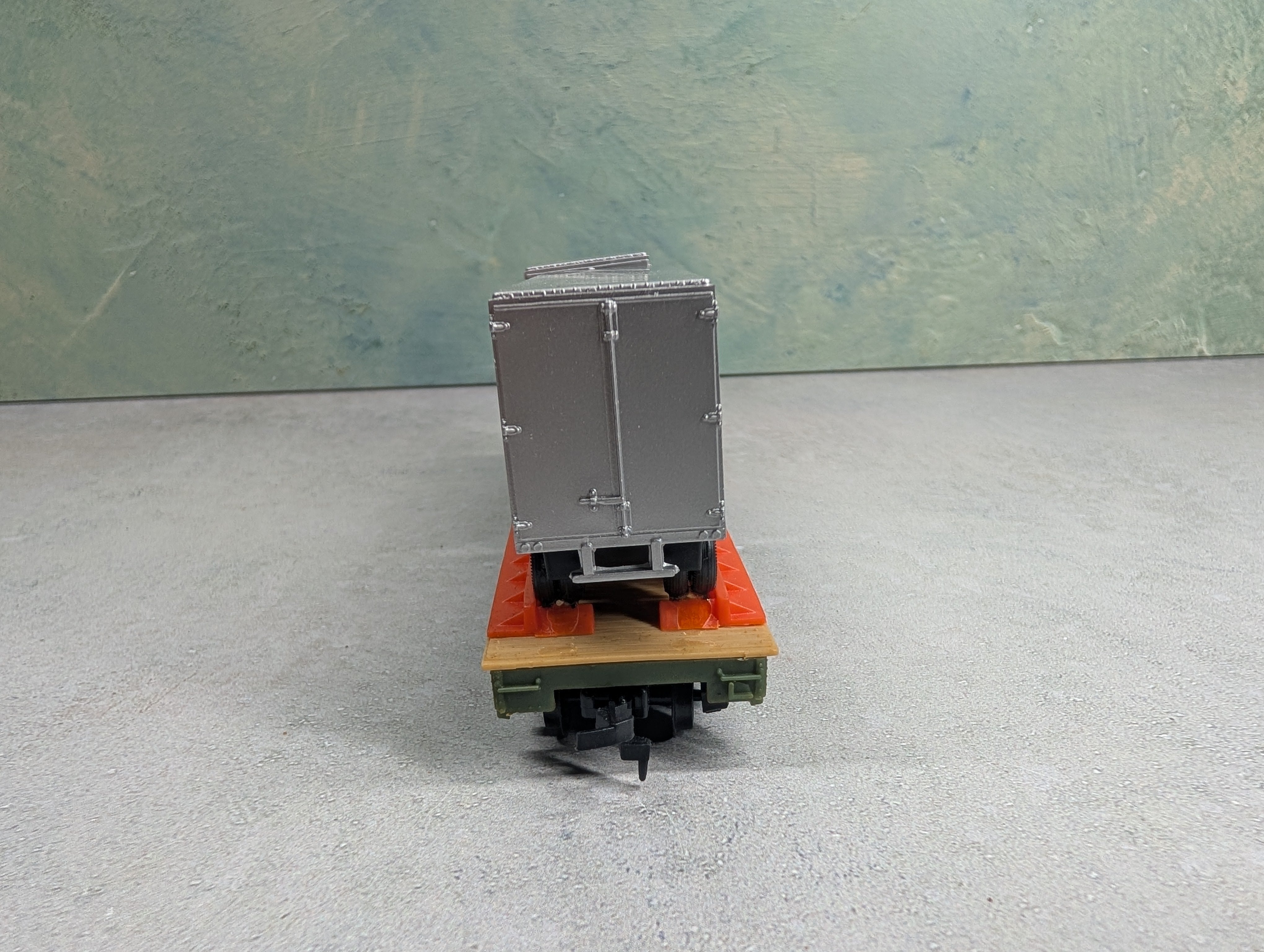 USED Tyco HO Scale 50' Trailer Santa Fe ATSF #90806 w/ 2 International Trailers