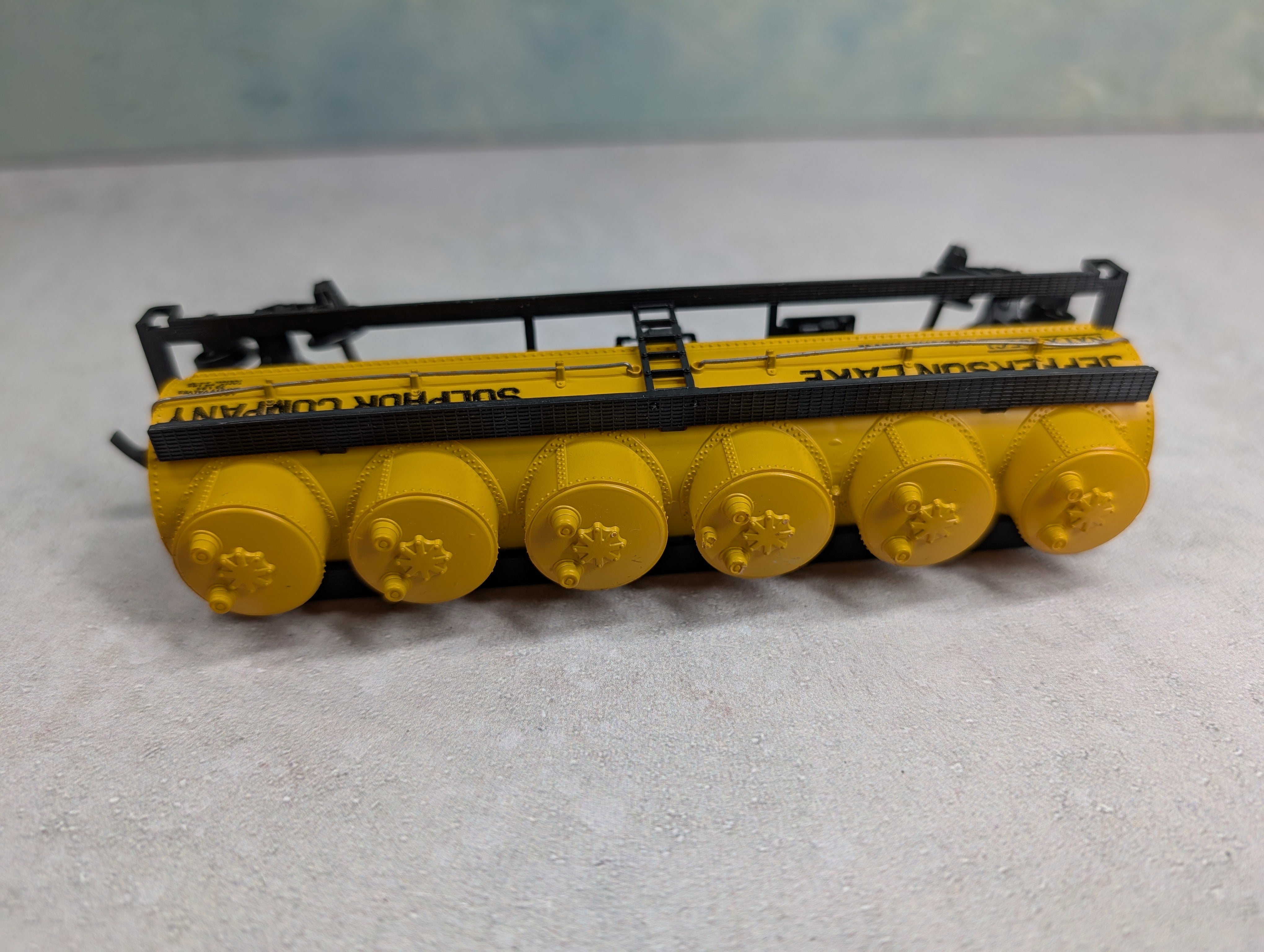 USED HO Scale 6 Dome Tank Car Jefferson Lake Sulphur Company NATX #19561