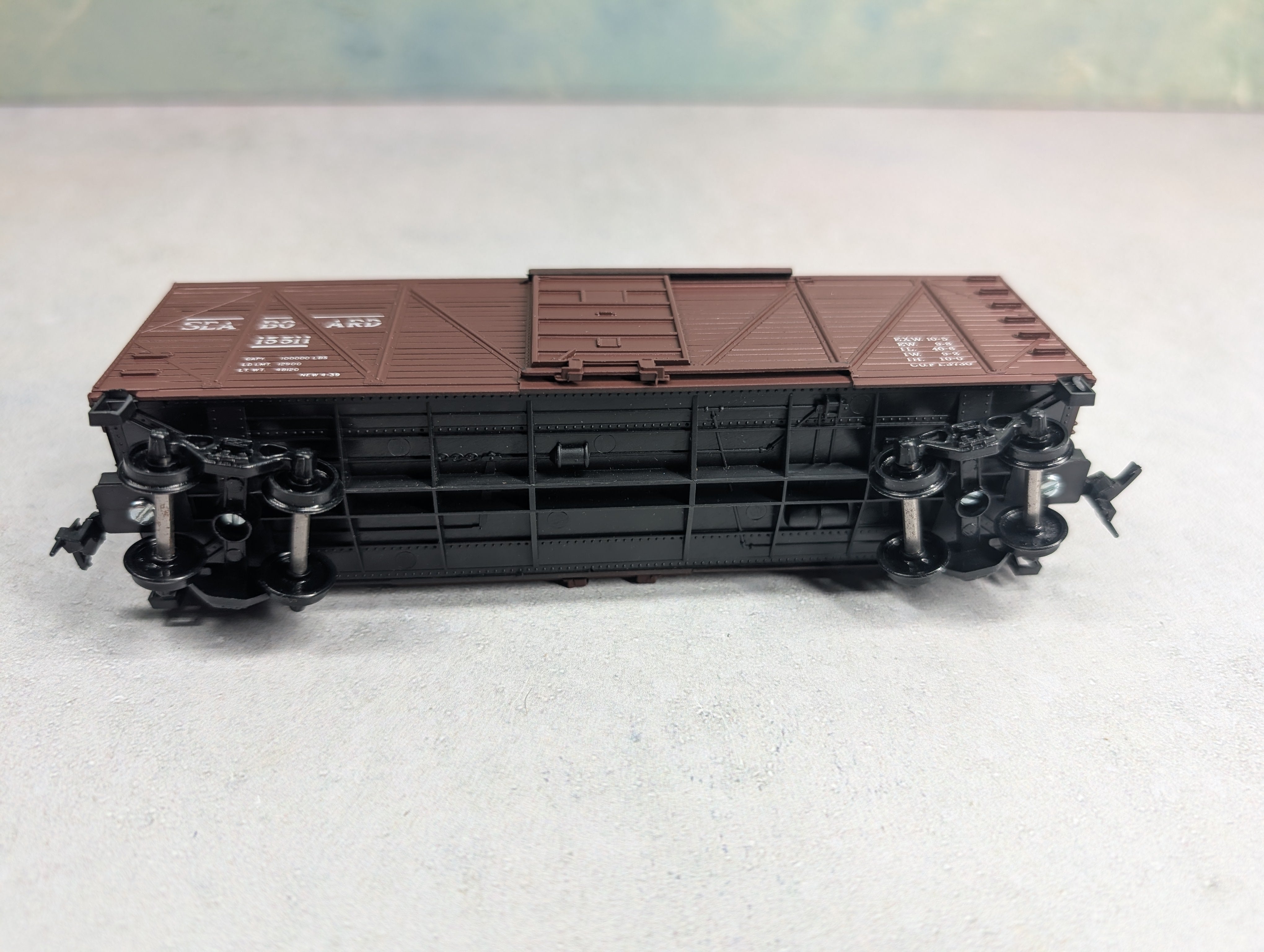 USED Roundhouse HO Scale 40' Wooden Box Car Seaboard #15511