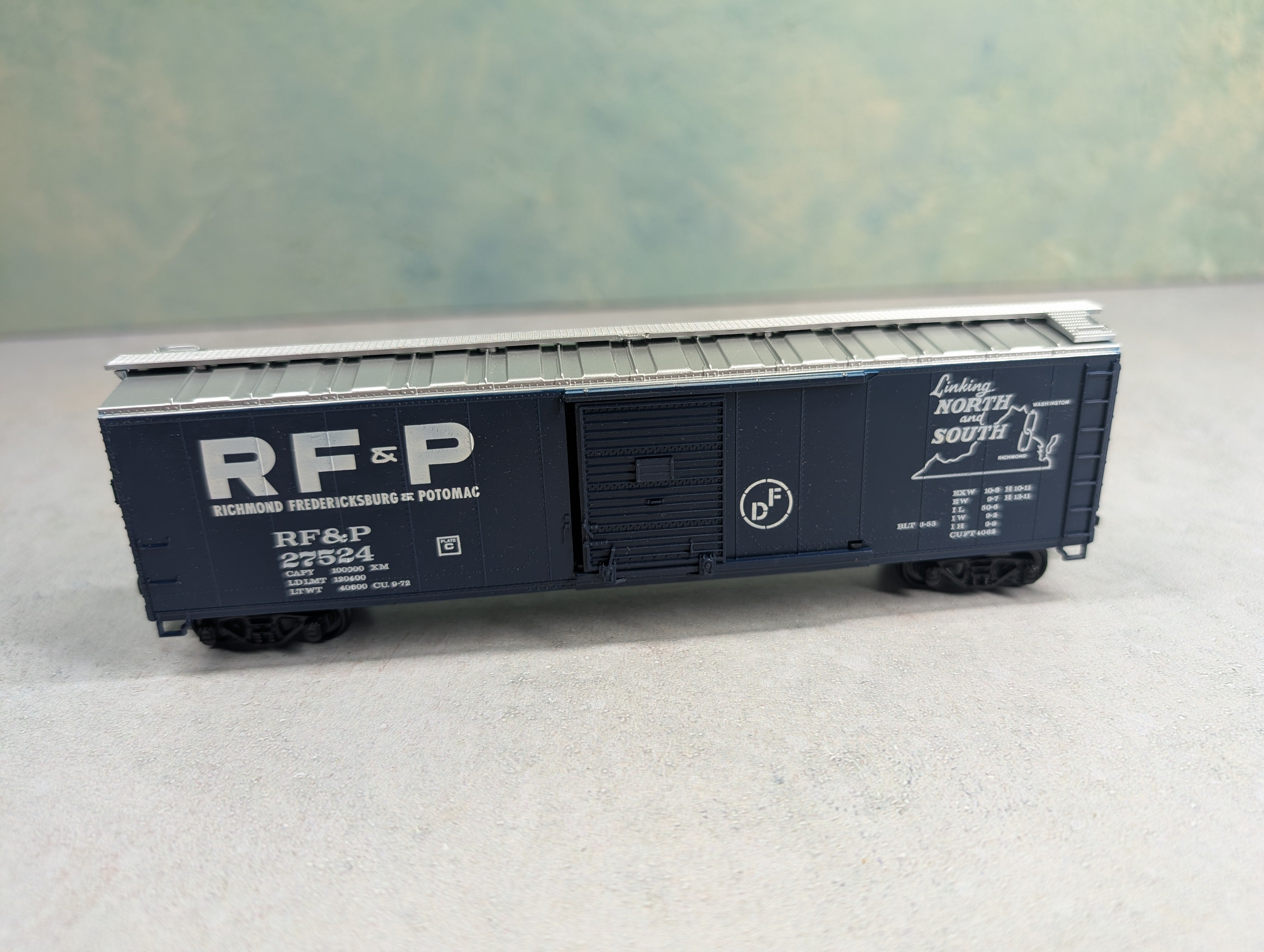 USED Athearn HO Scale 50' SD Box Car Richmond Fredericksburg & Potomac RF&P #27524 Bev-Bel