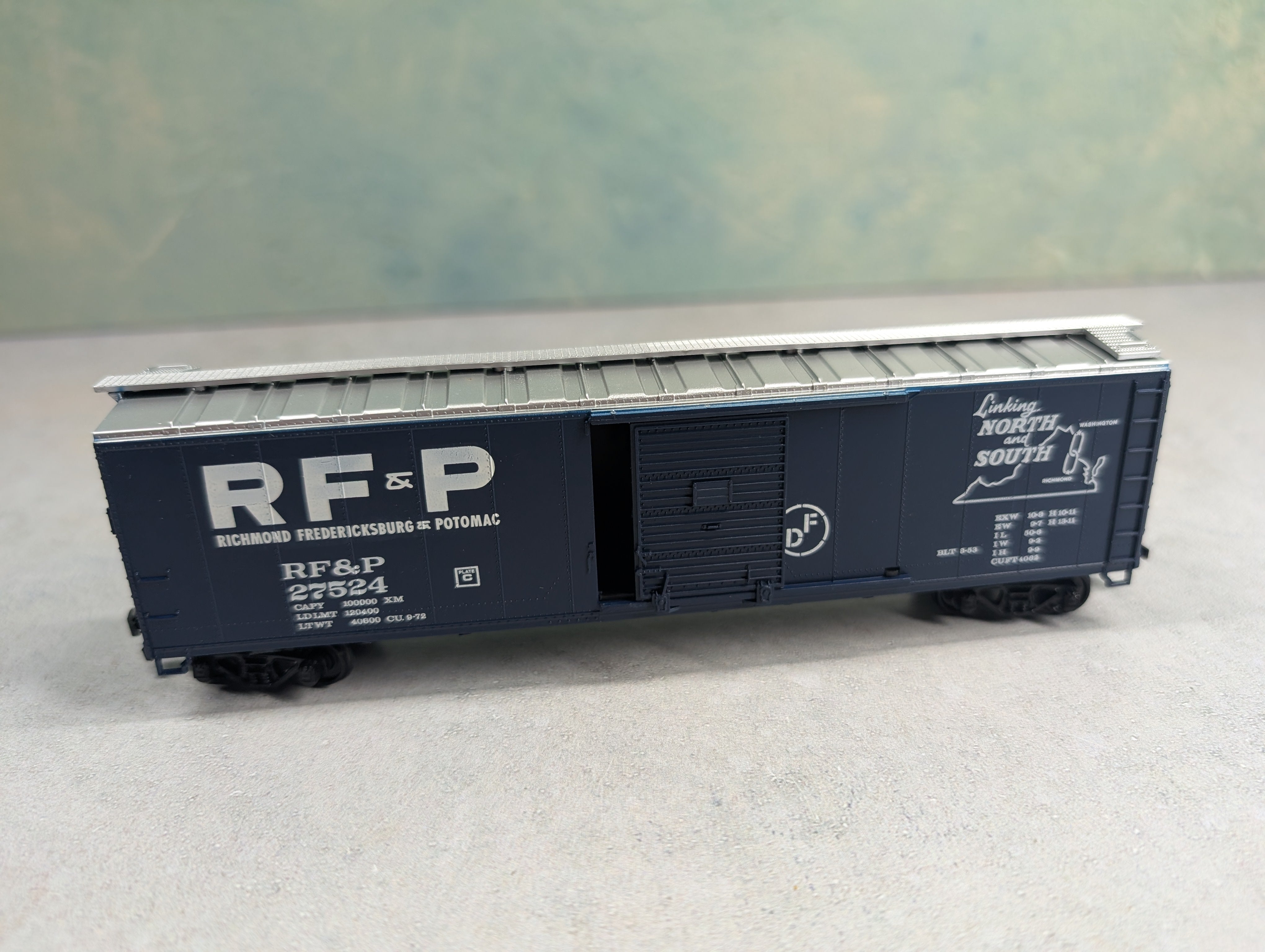 USED Athearn HO Scale 50' SD Box Car Richmond Fredericksburg & Potomac RF&P #27524 Bev-Bel