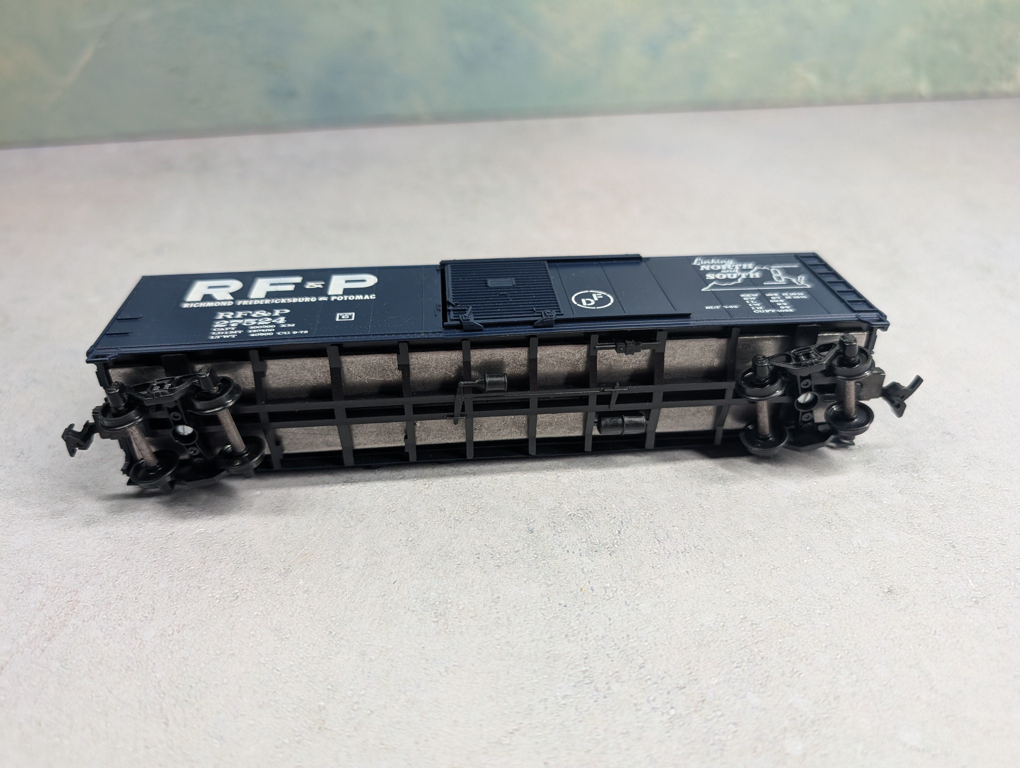 USED Athearn HO Scale 50' SD Box Car Richmond Fredericksburg & Potomac RF&P #27524 Bev-Bel