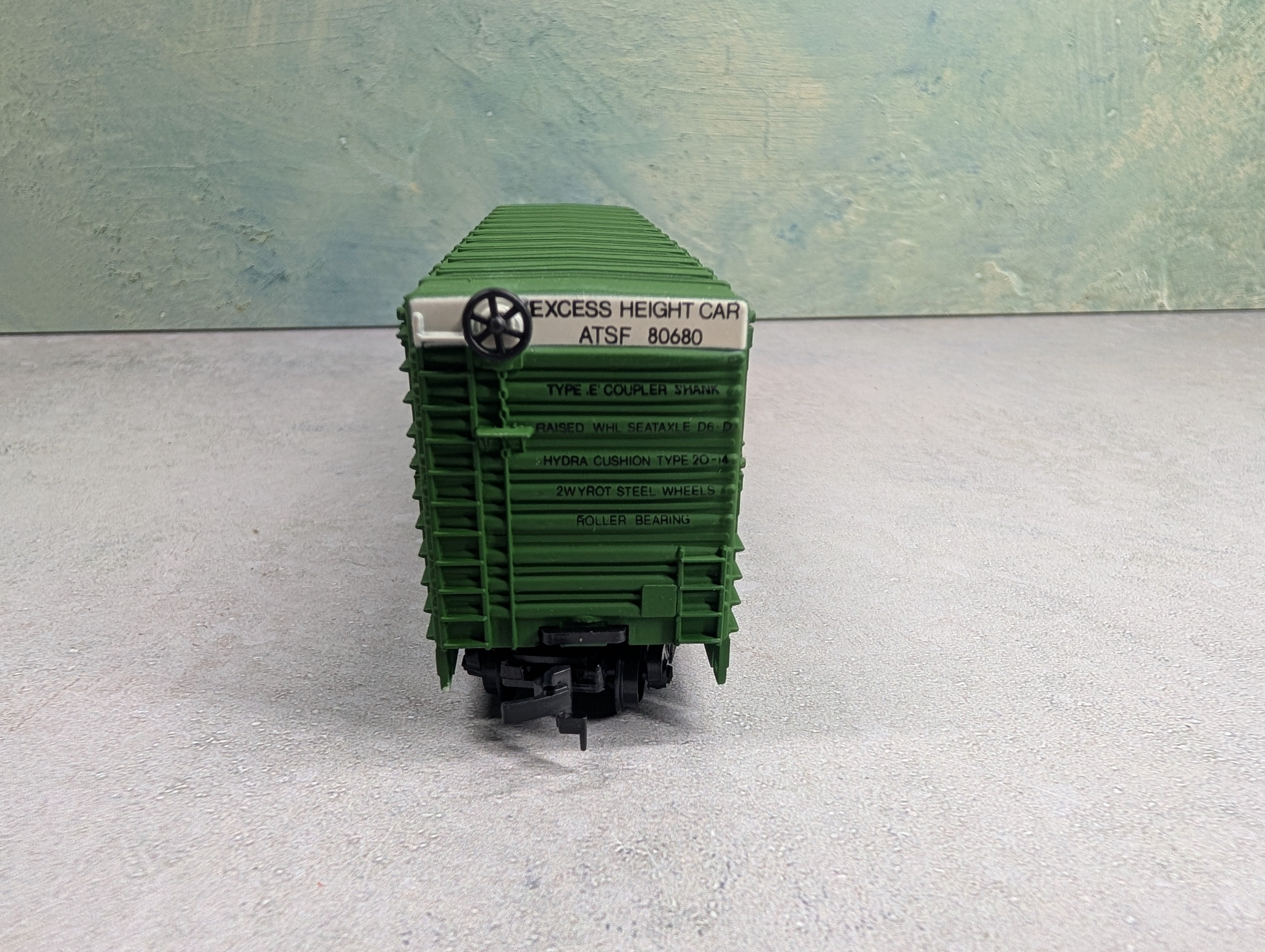 USED AHM HO Scale 50' Hydra-Cushion Cattle Stock Car Santa Fe ATSF #80680
