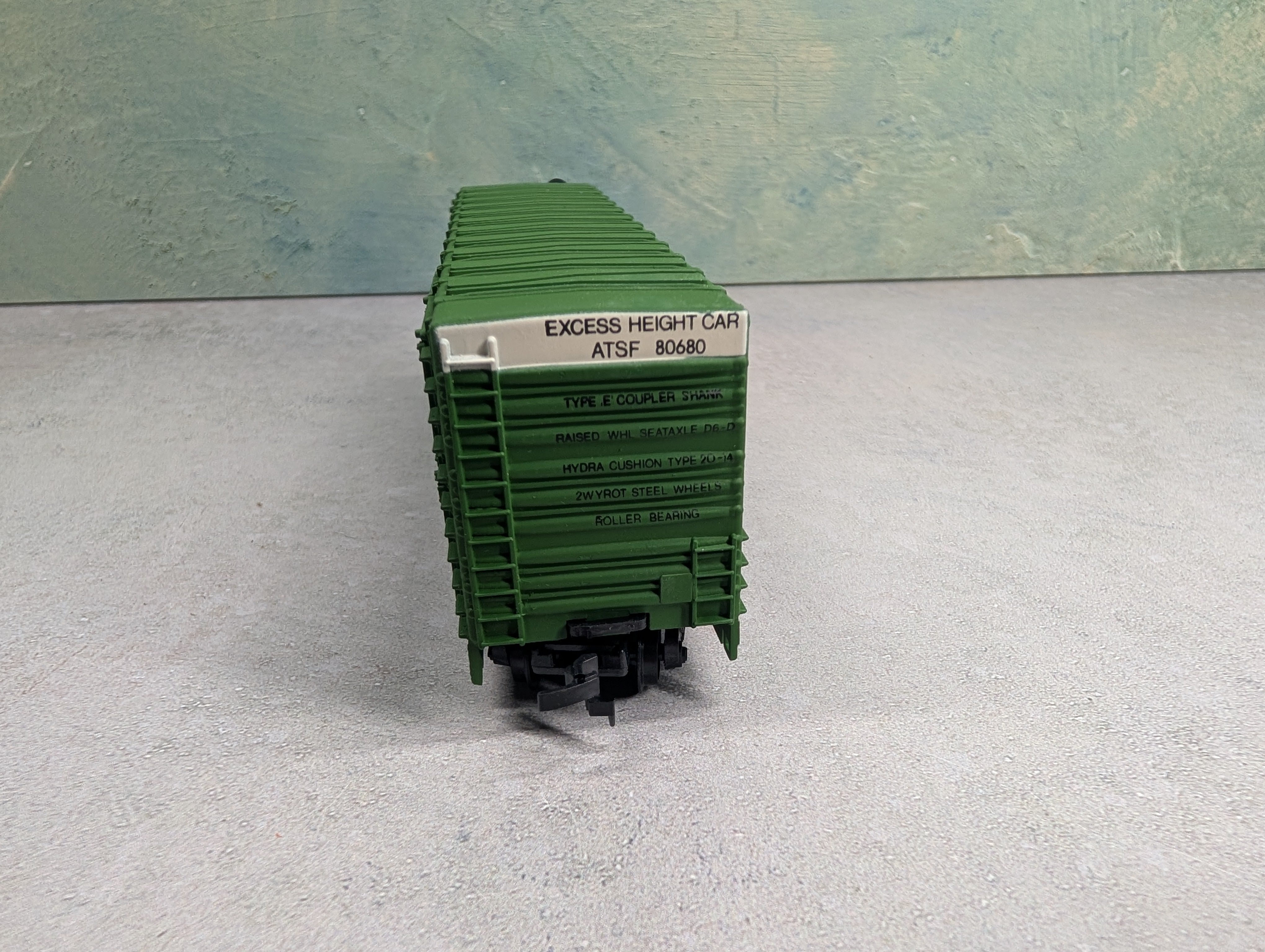 USED AHM HO Scale 50' Hydra-Cushion Cattle Stock Car Santa Fe ATSF #80680