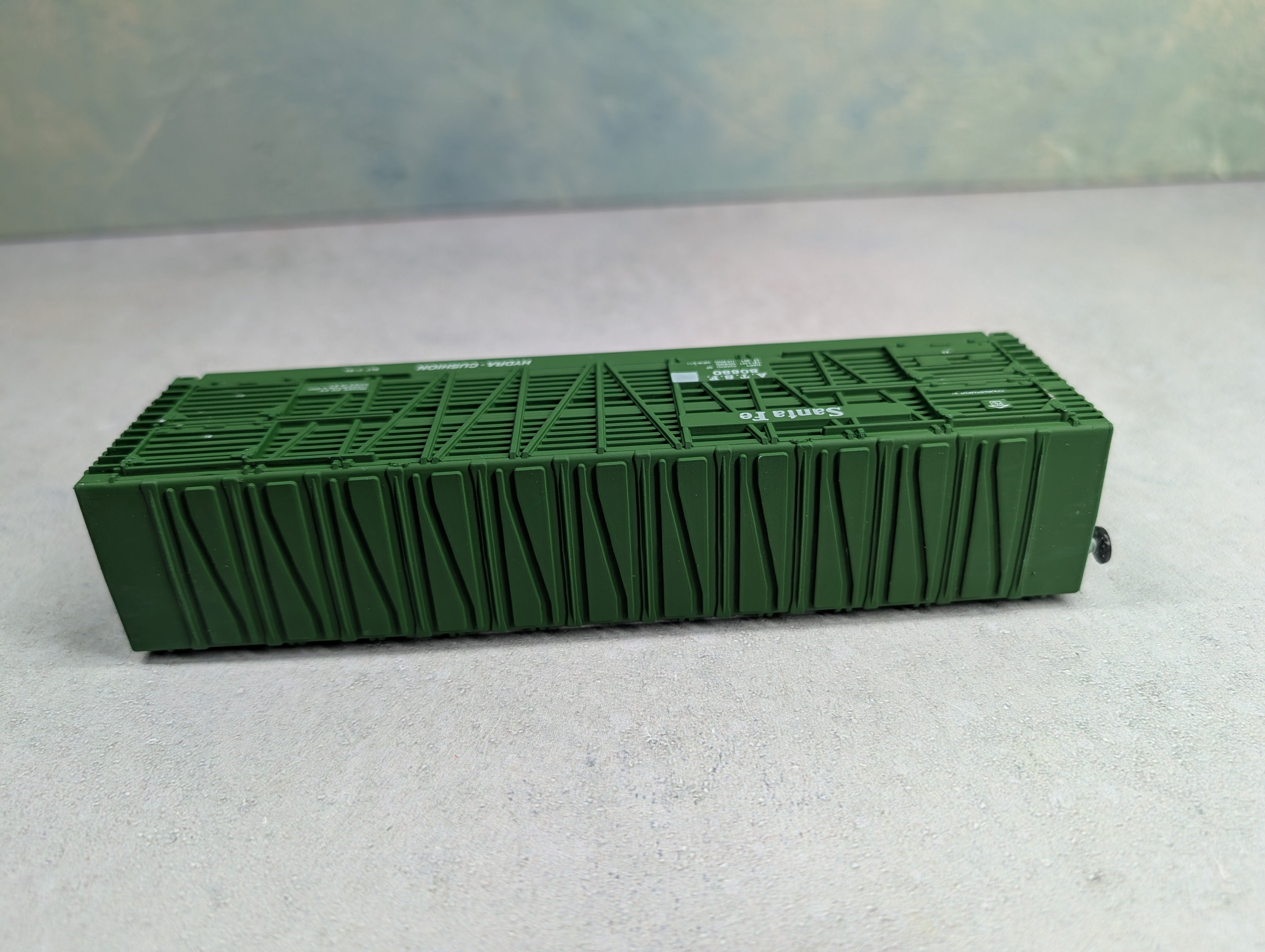 USED AHM HO Scale 50' Hydra-Cushion Cattle Stock Car Santa Fe ATSF #80680