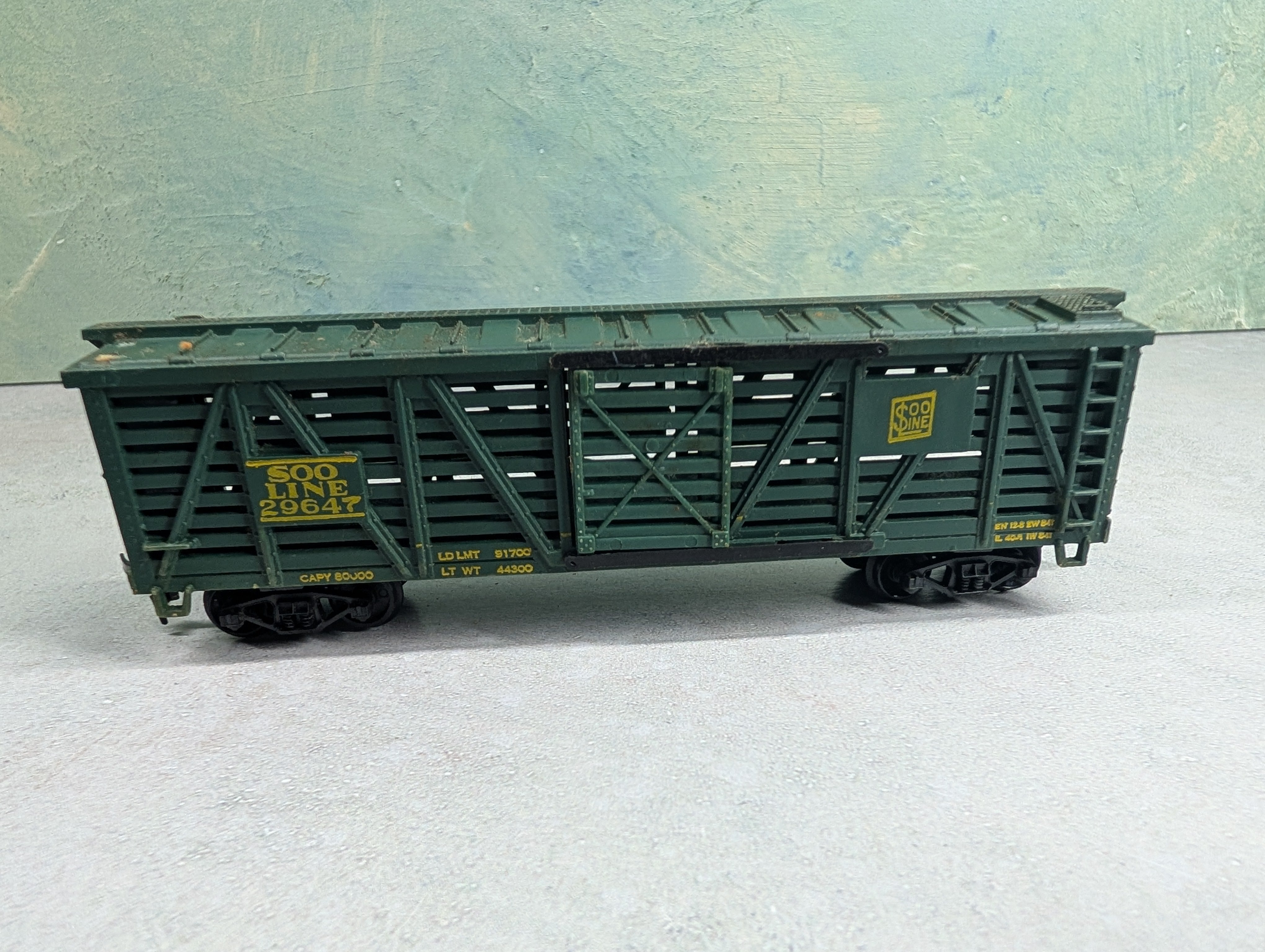 USED HO Scale 40' Stock Car SOO Line #29647
