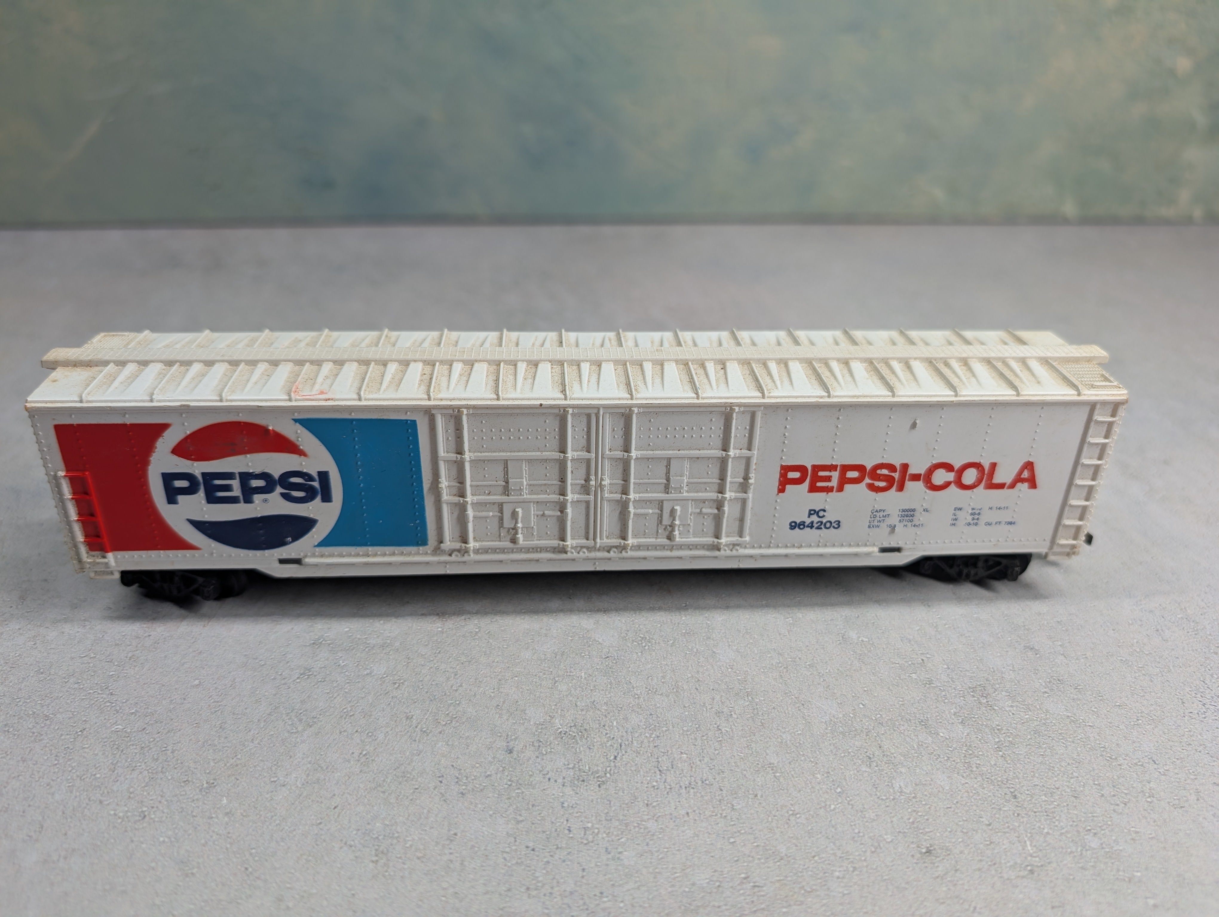 USED Tyco HO Scale 60' Box Car Pepsi PC #964203