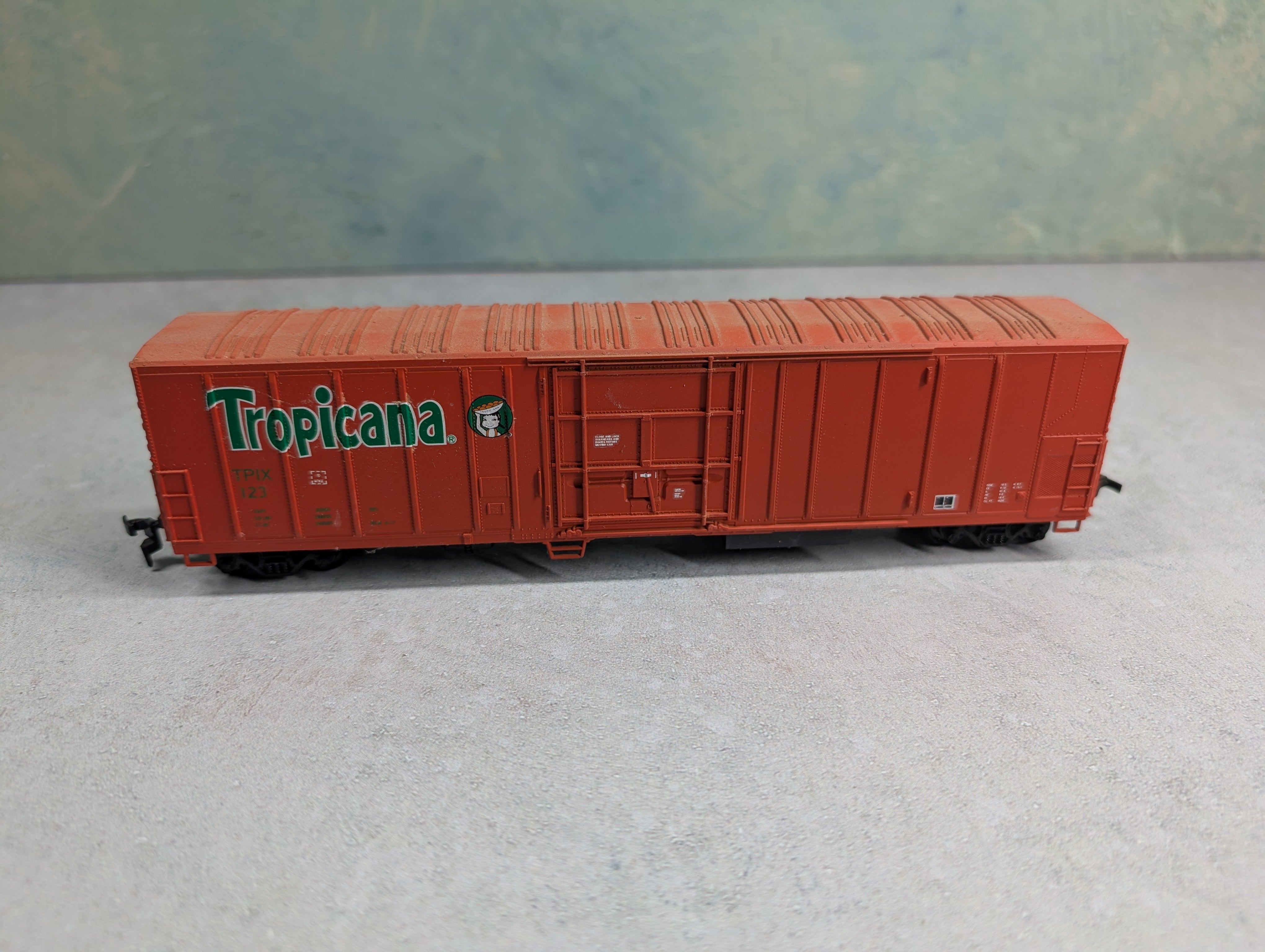 USED Athearn HO Scale 57' Mech Reefer Box Car Tropicana TPIX #123 Decal