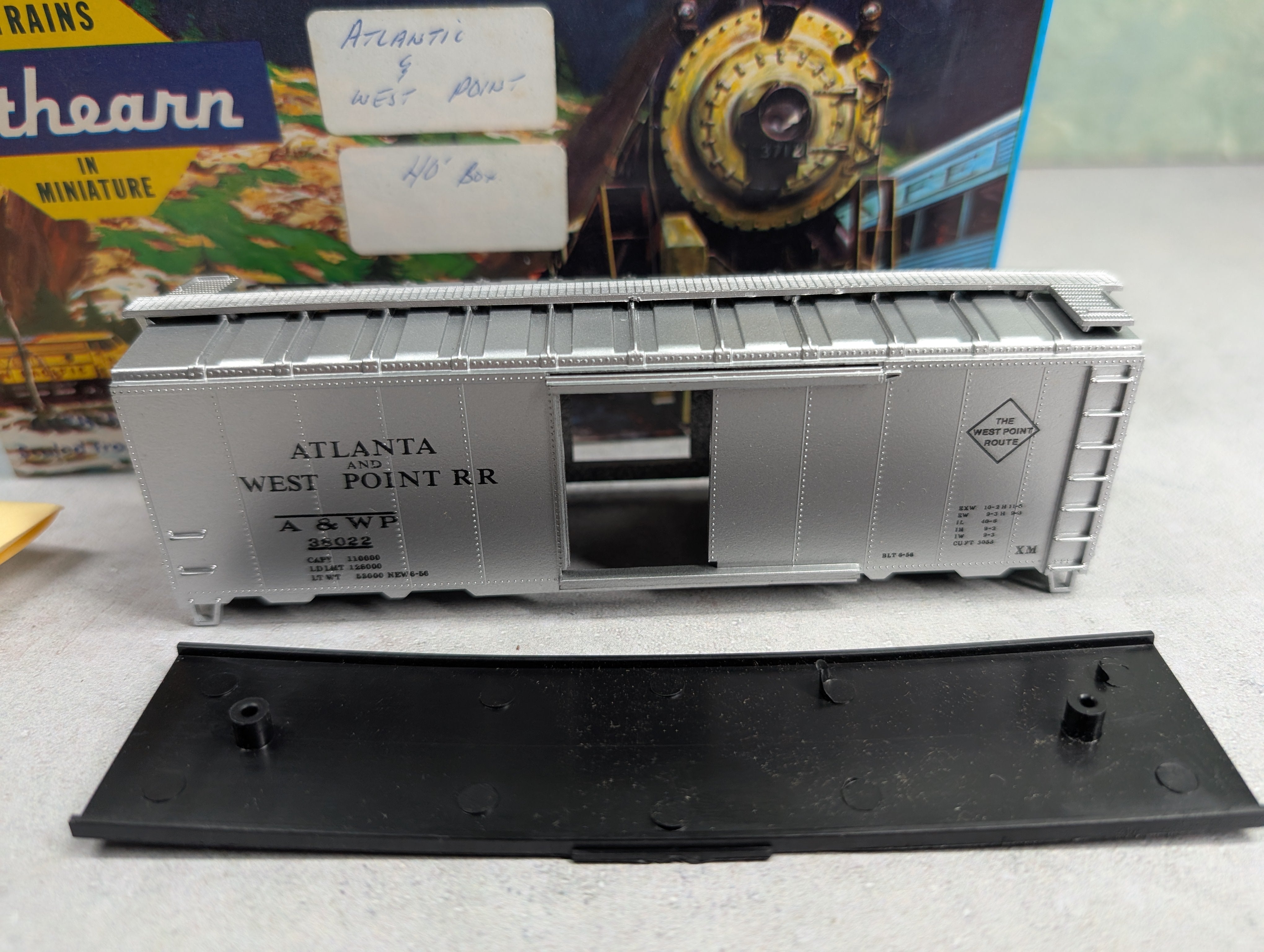 USED Athearn HO Scale 40' Box Car Atlanta and West Point A&WP #38022 Bev-Bel KIT