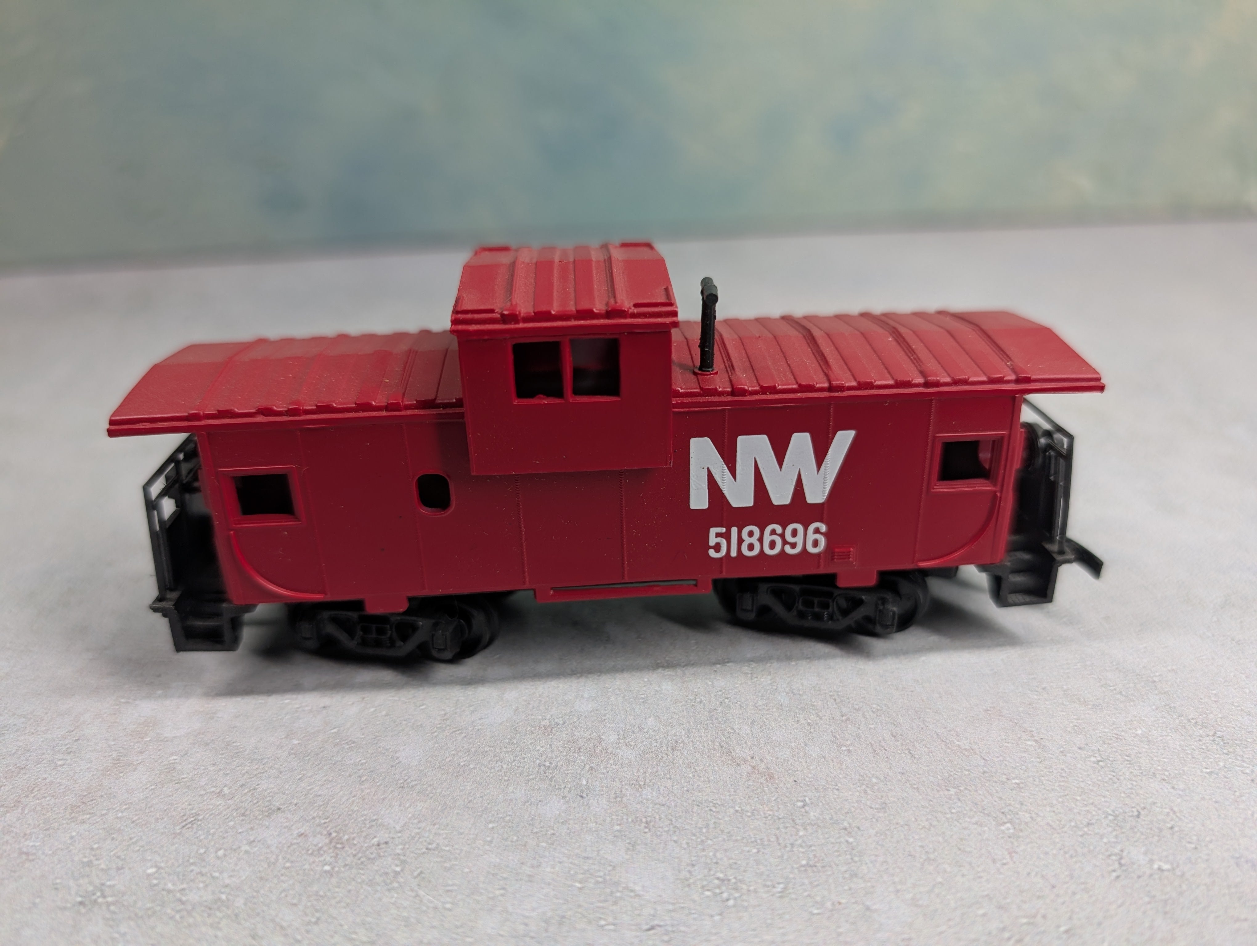 USED Bachmann HO Scale Wide Vision Caboose Norfolk & Western NW #518696