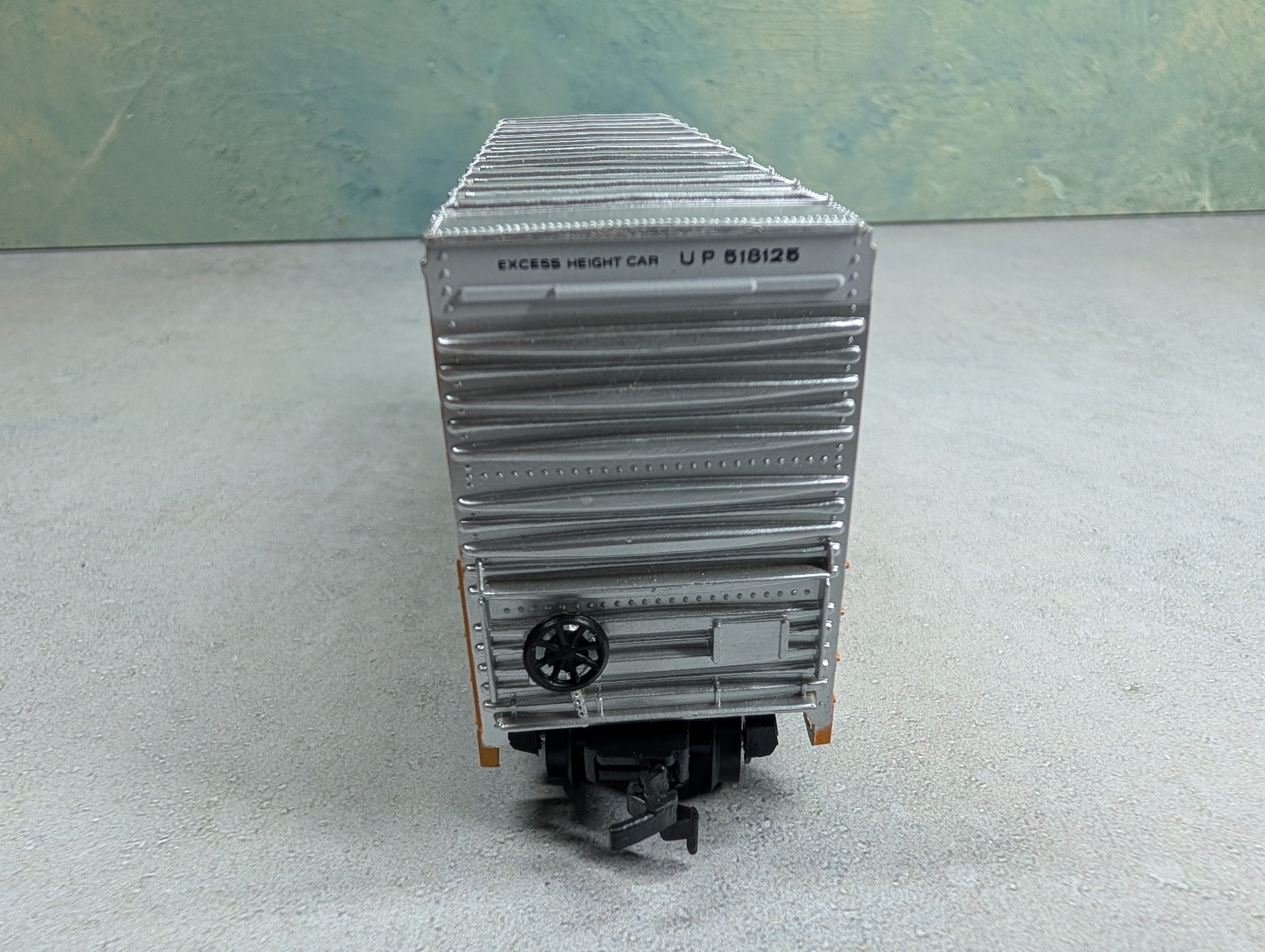 USED AHM HO Scale 41' Hi-Cube Box Car Union Pacific UP #518125