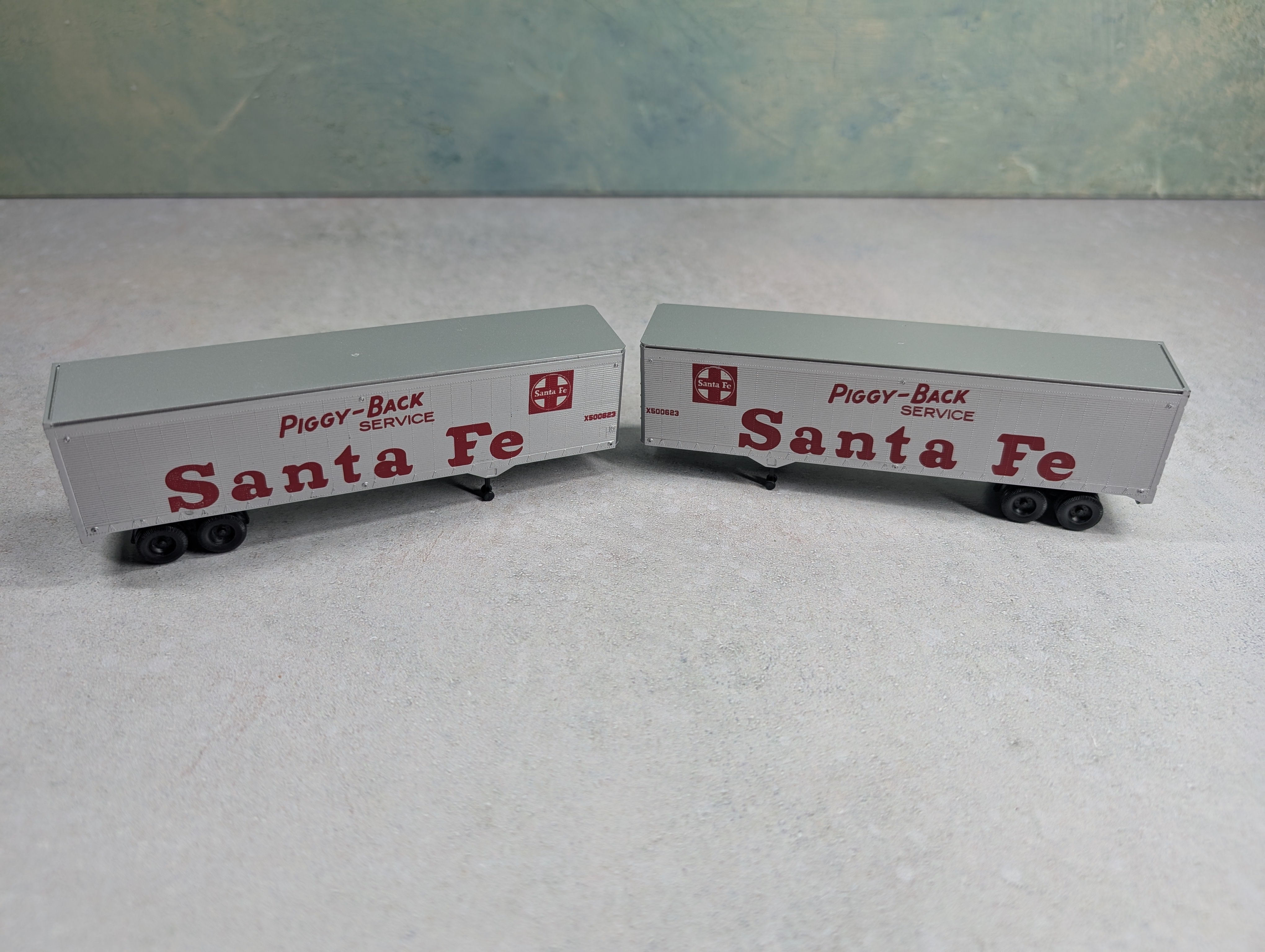 USED Athearn HO Scale 40' Trailers Santa Fe #X500623 (2 pcs)