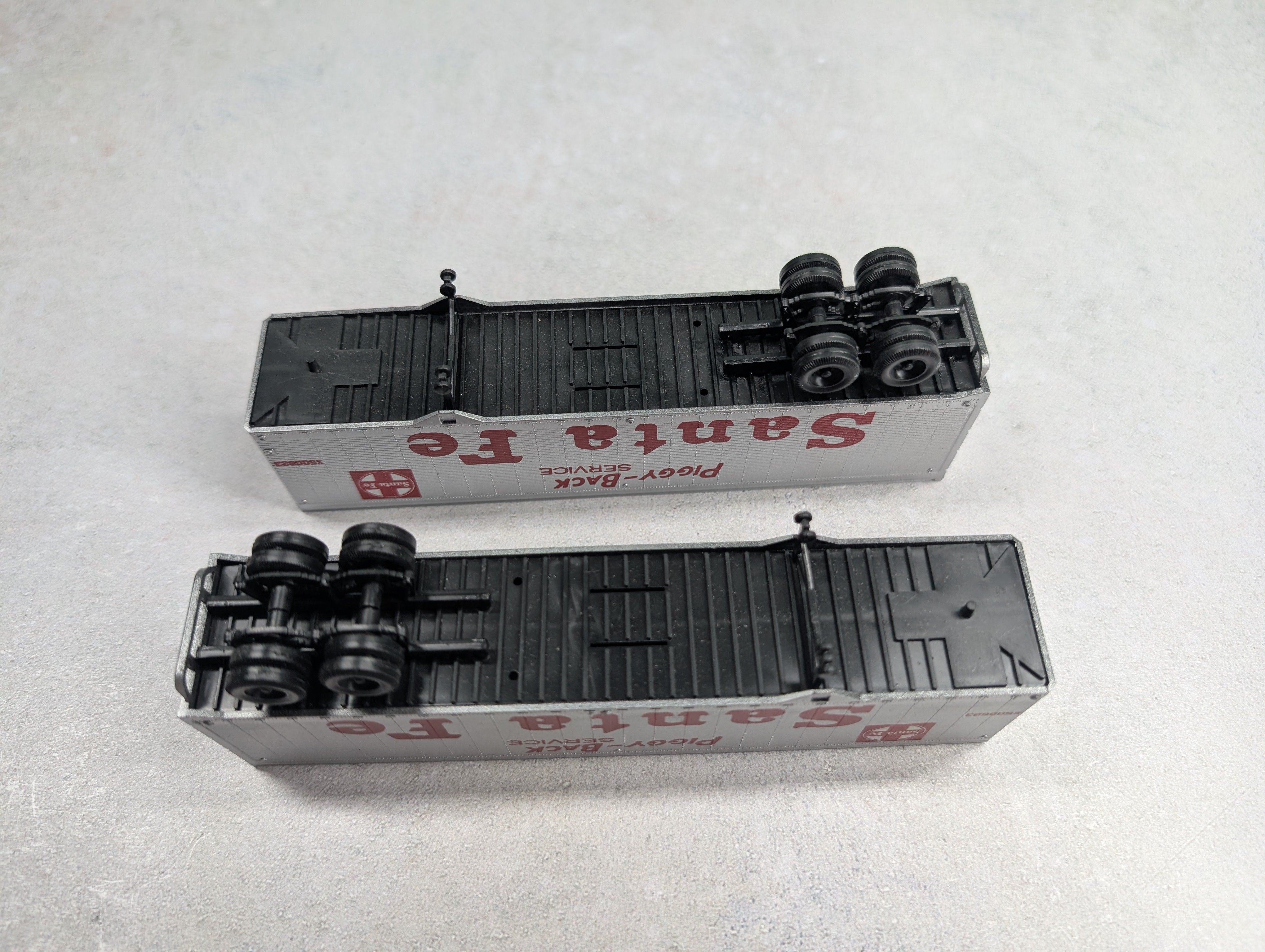 USED Athearn HO Scale 40' Trailers Santa Fe #X500623 (2 pcs)