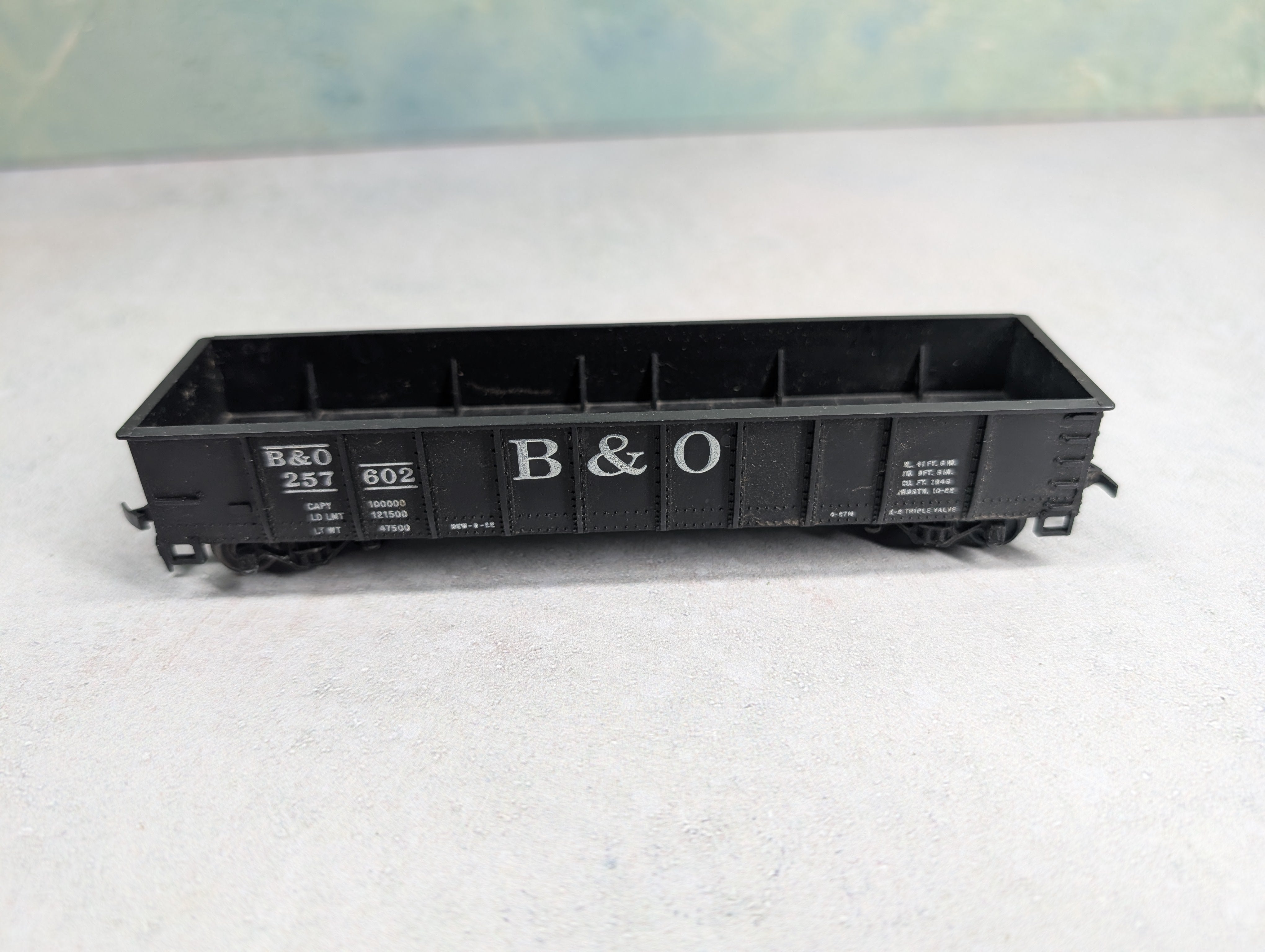 USED Mantua HO Scale 40' Gondola Baltimore and Ohio B&O #257602