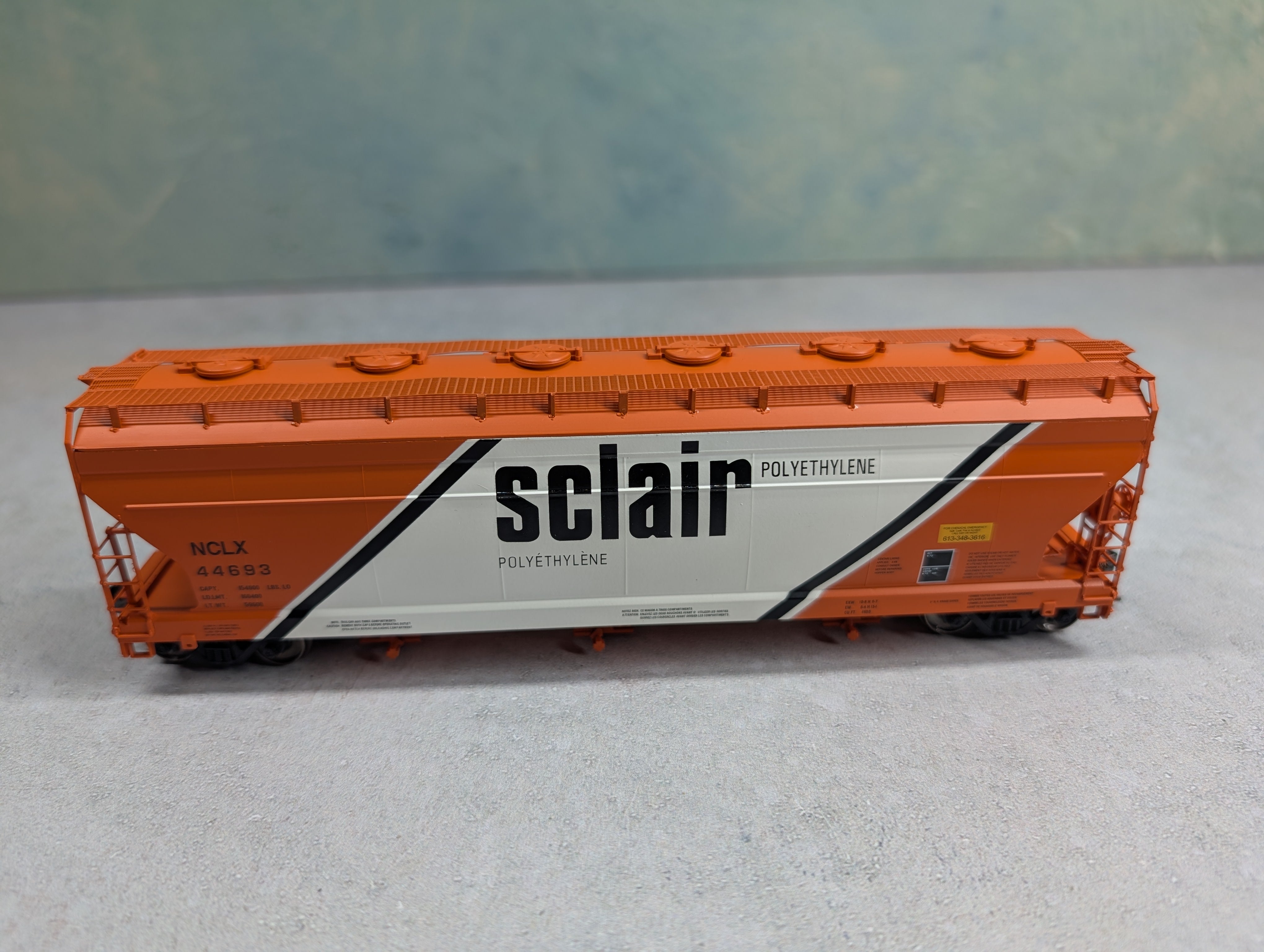 USED Intermountain 47020-13 HO Scale ACF 4650 Cu Ft 3 Bay Hopper Sclair NCLX #44693