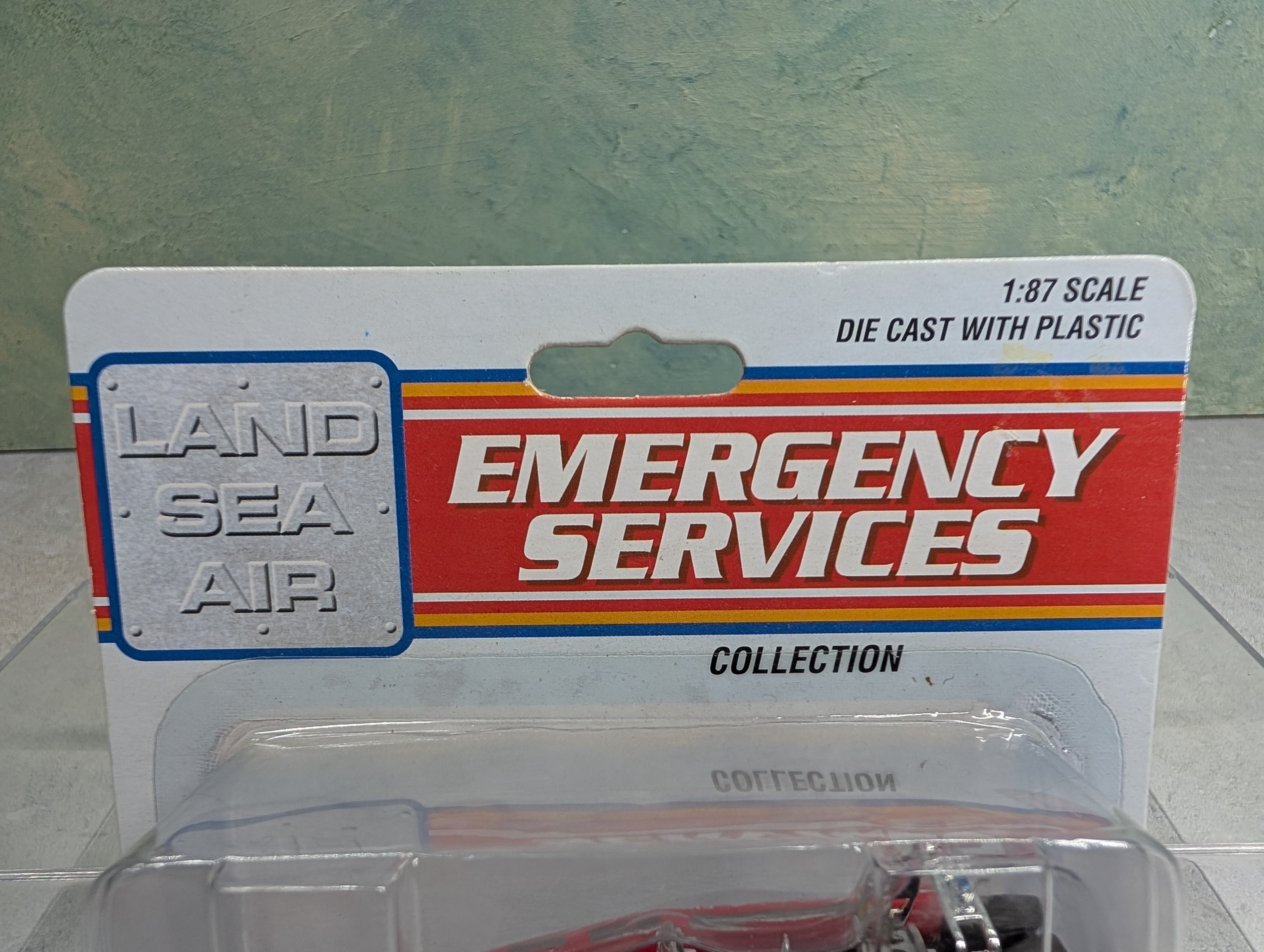 Boley 2071 HO Scale Emergency Services Fire Dept Boat w/ Trailer