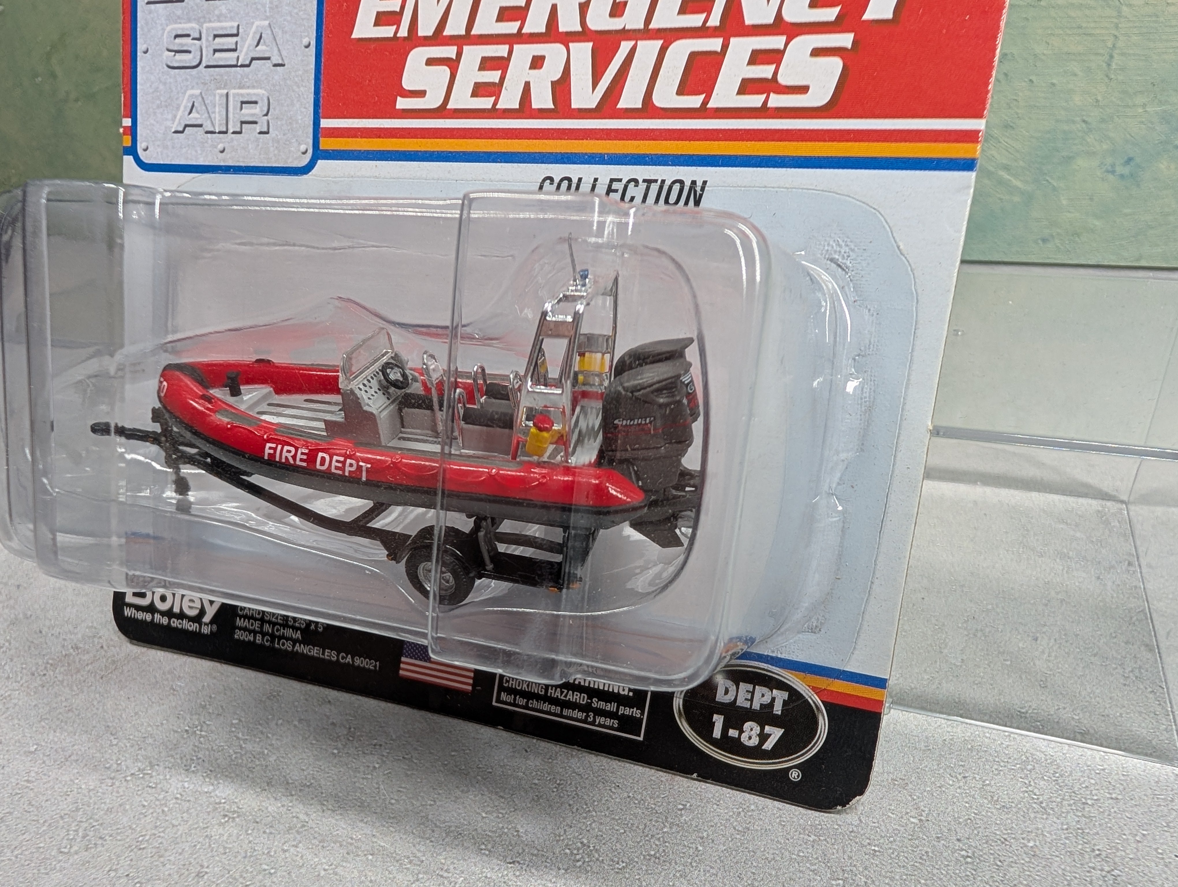 Boley 2071 HO Scale Emergency Services Fire Dept Boat w/ Trailer