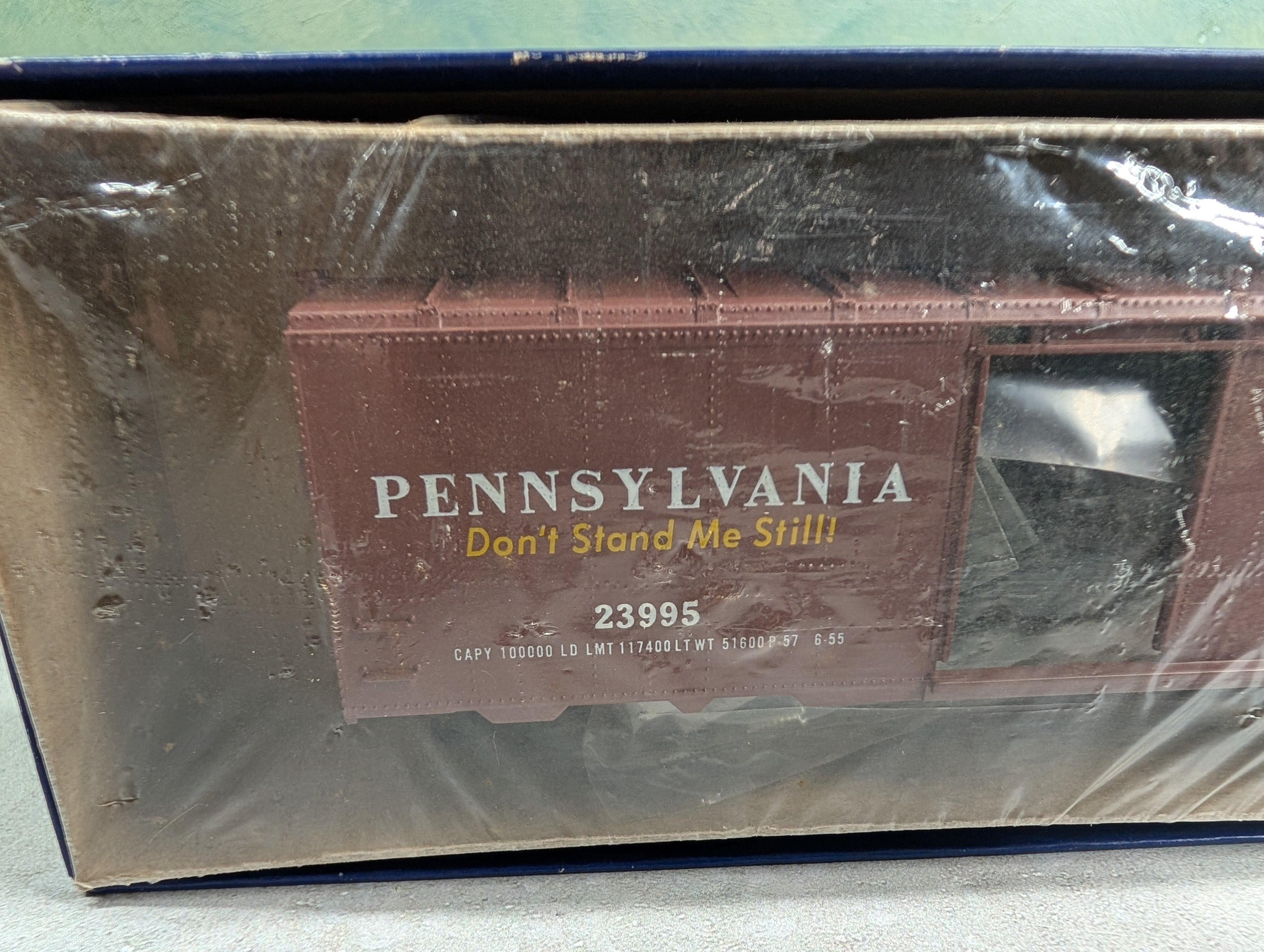 Roundhouse 1042 HO Scale 40' Box Car Pennsylvania #23995 Sealed KIT