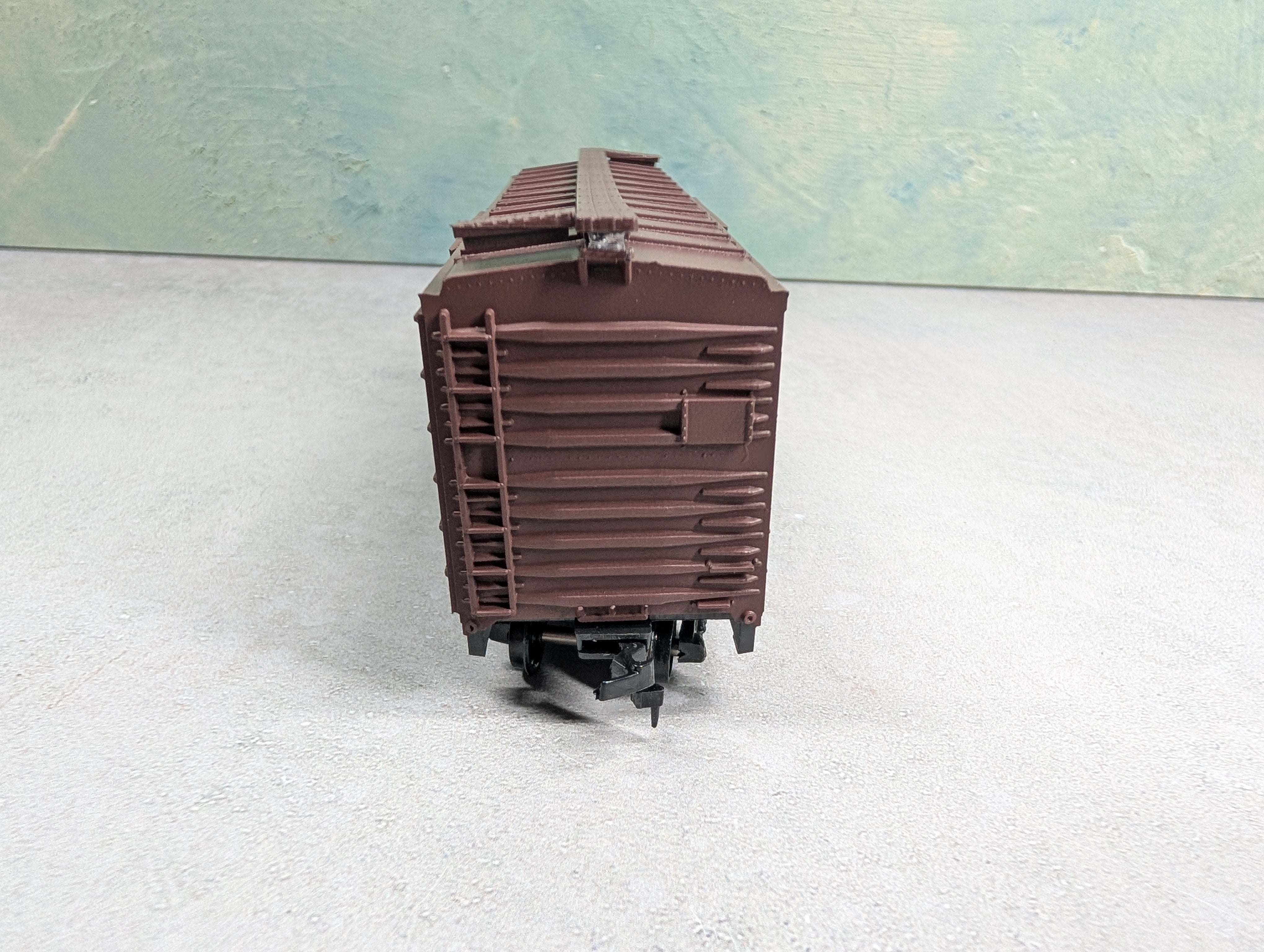 USED Roundhouse 1021 HO Scale 40' Box Car Milwaukee Road MILW #18455