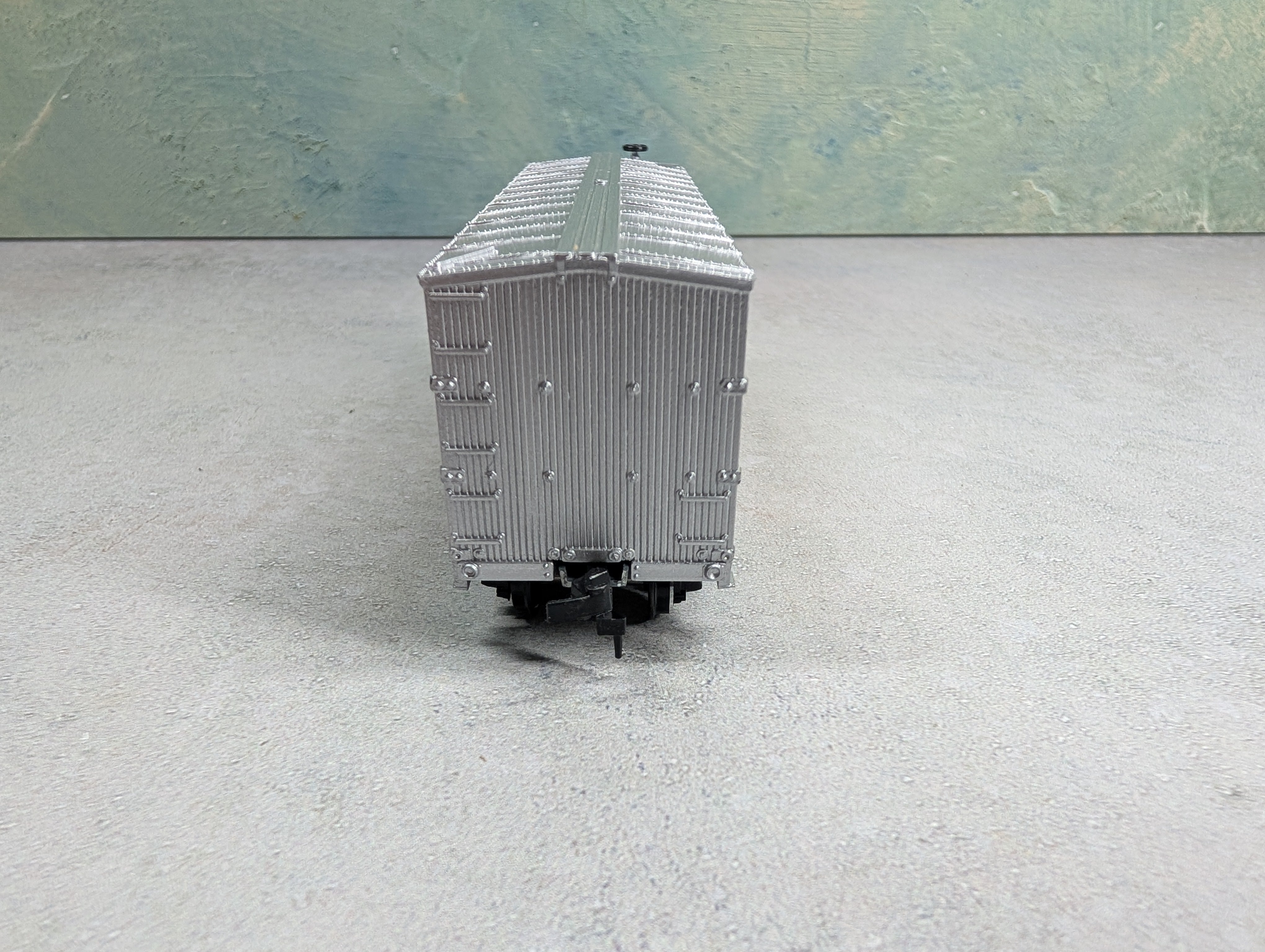 USED Roundhouse 3017 HO Scale 36' Fishbelly Box Car Rio Grande D&RGW #3489