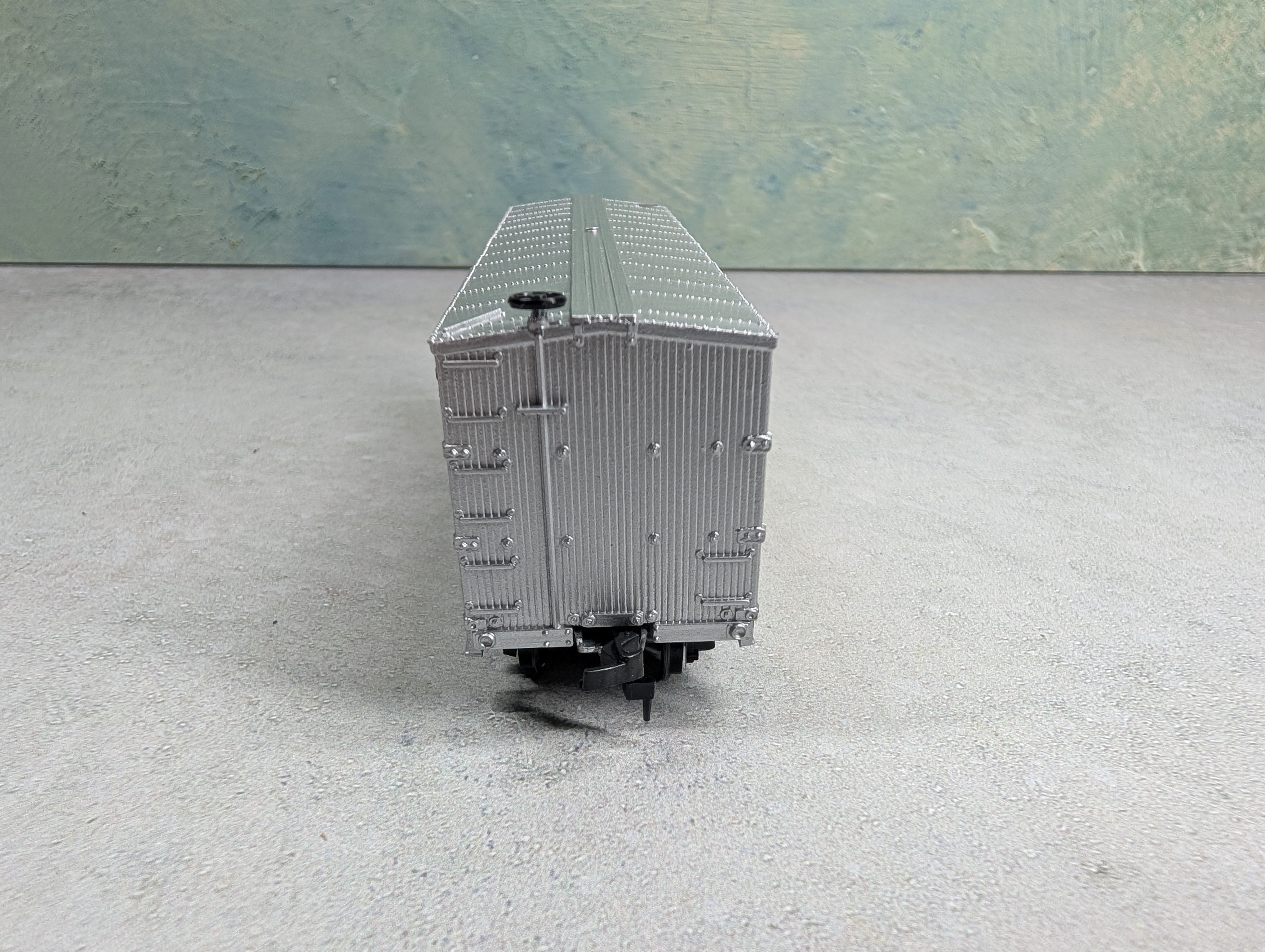 USED Roundhouse 3017 HO Scale 36' Fishbelly Box Car Rio Grande D&RGW #3489