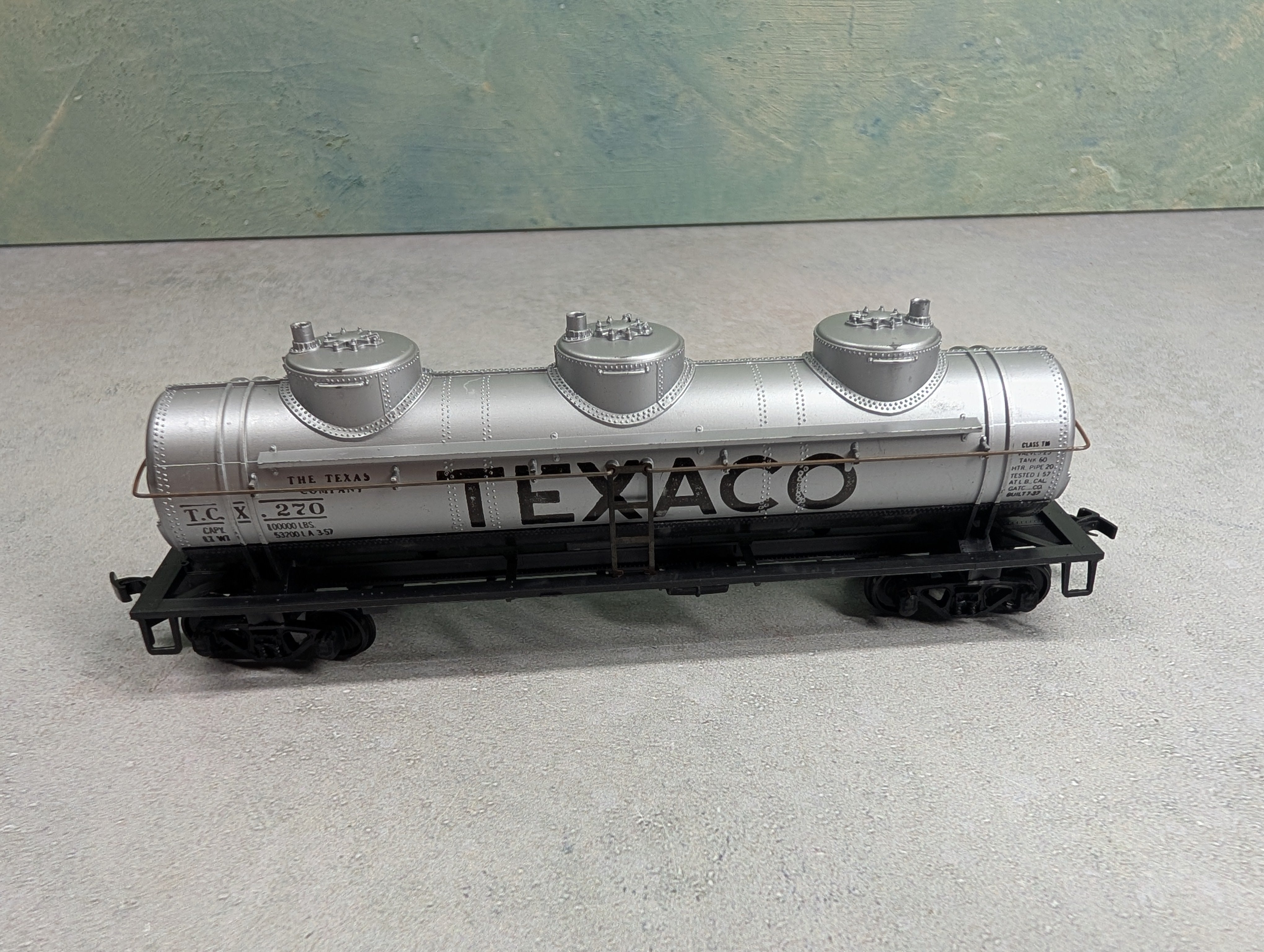 USED Athearn HO Scale Triple Dome Tank Car Texaco TCX #270