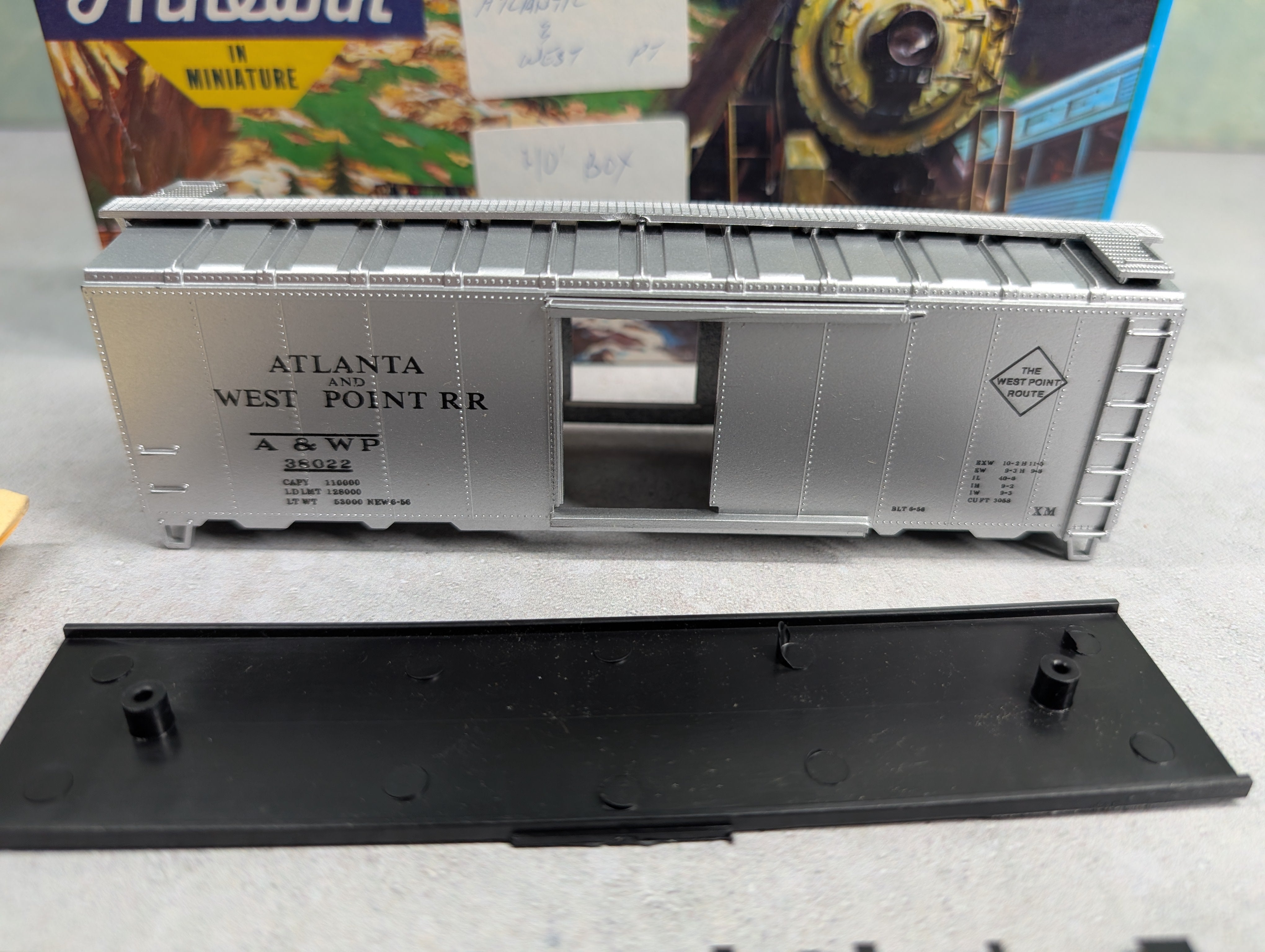 USED Athearn HO Scale 40' Box Car Atlanta & West Point A&WP #38022 Bev-Bel KIT