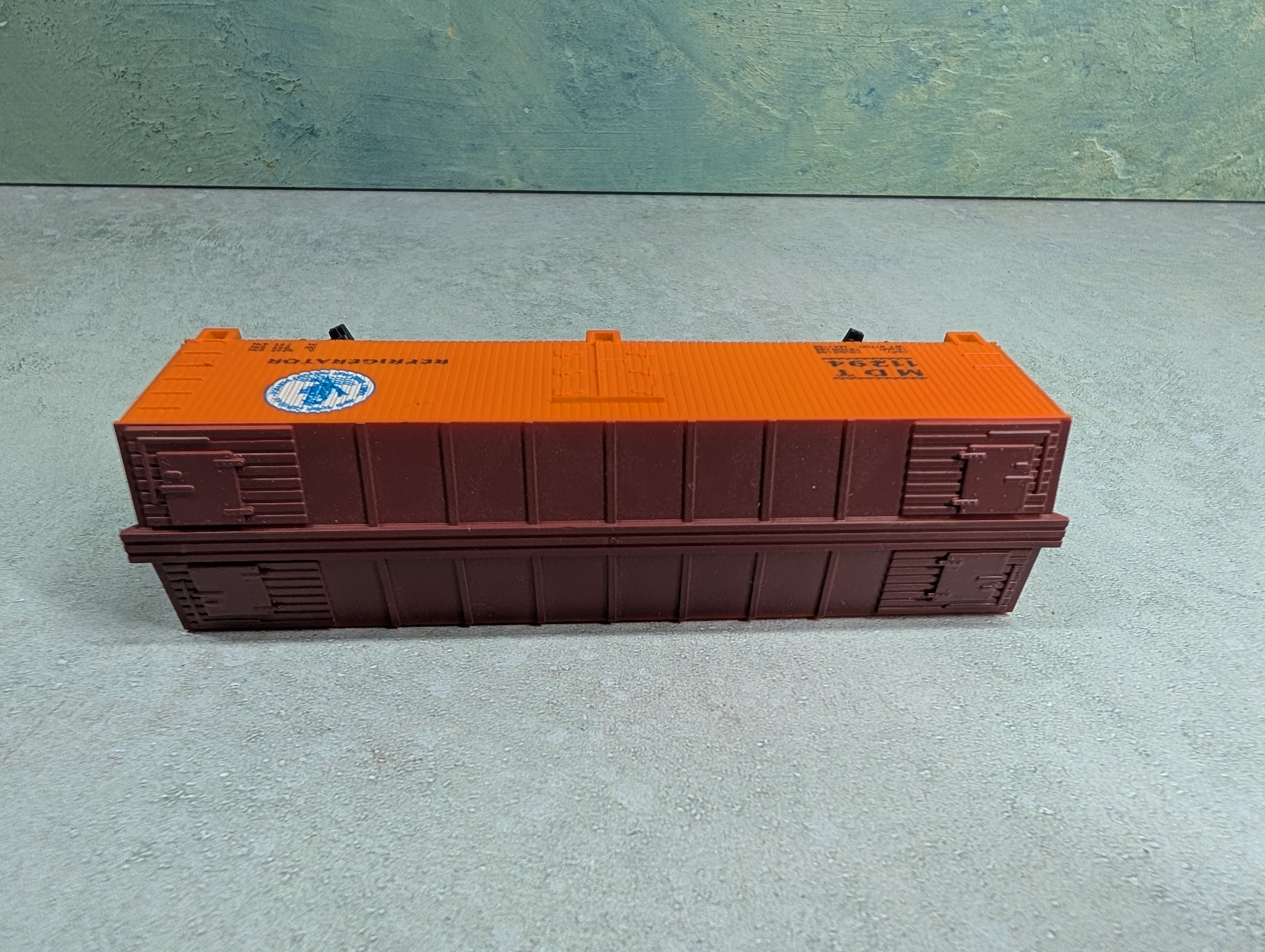 USED Life-Like HO Scale 38' Woodside Reefer Box Car New York Central MDT #11294 Bev-Bel