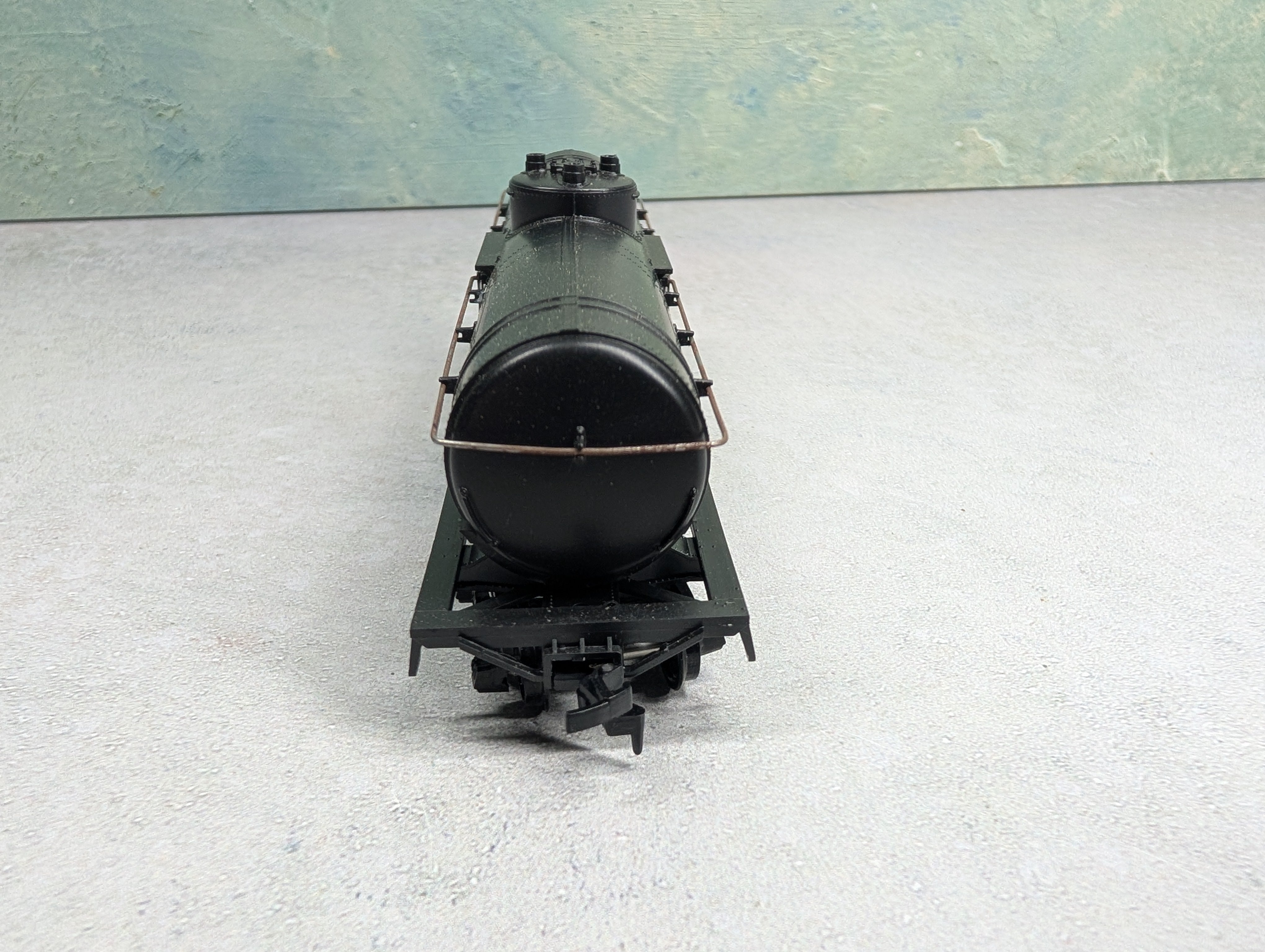 USED Athearn HO Scale Single Dome Tank Car Baltimore and Ohio B&O #X409 Diesel Fuel Supply
