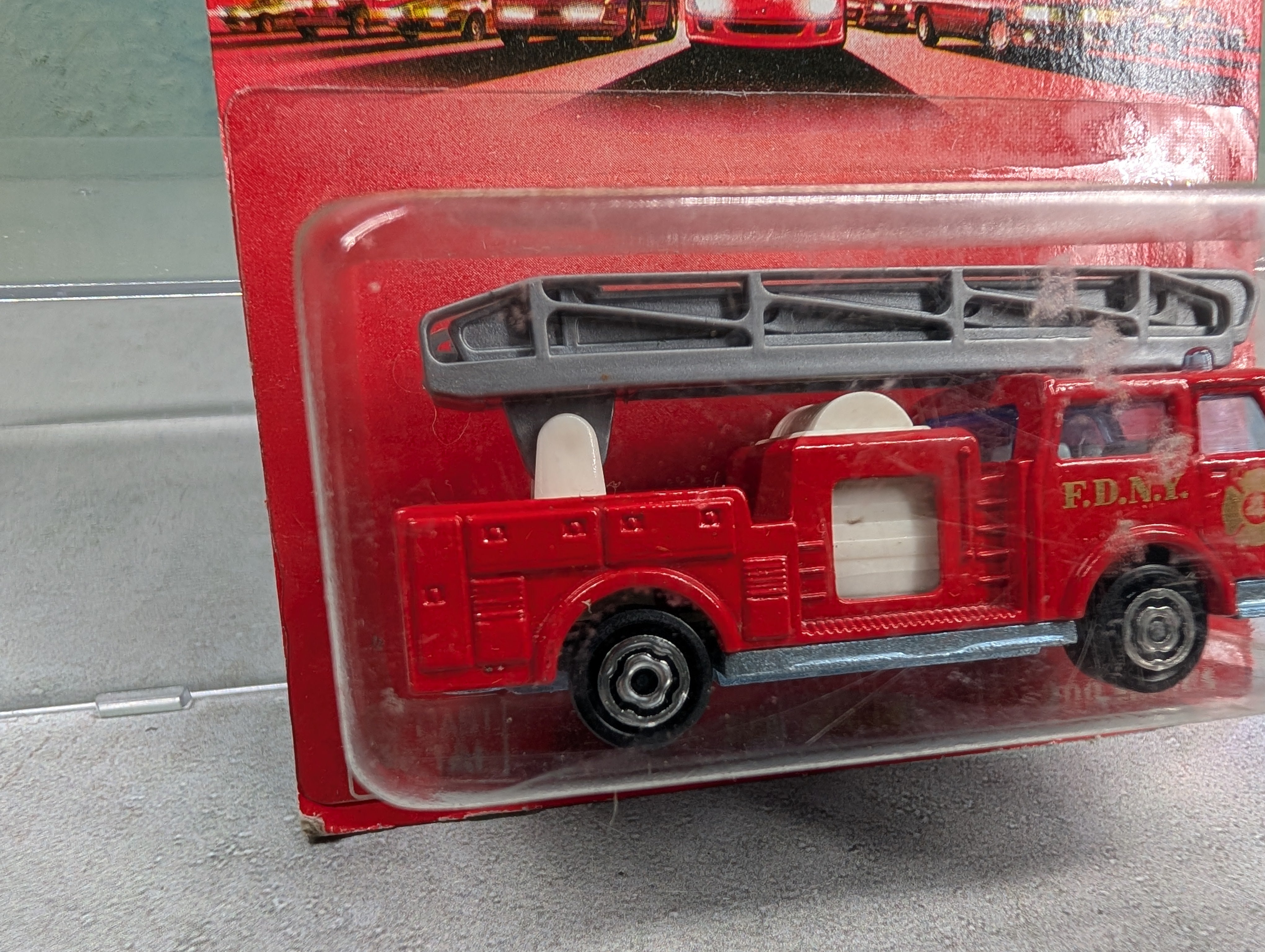 Majorette Fire Engine w/ Ladder 207