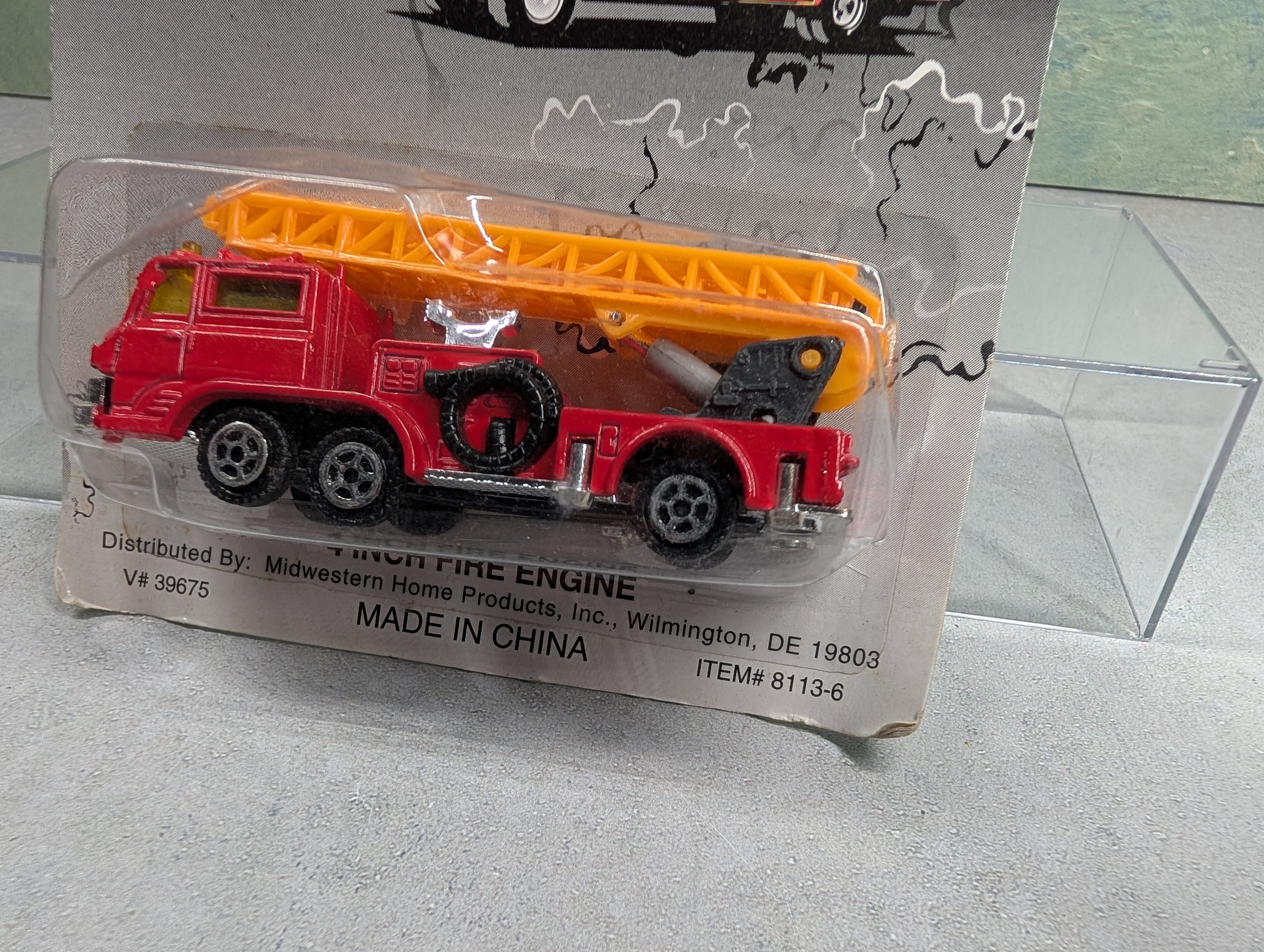 Midwestern Home Products Fire Engine w/ Orange Ladder