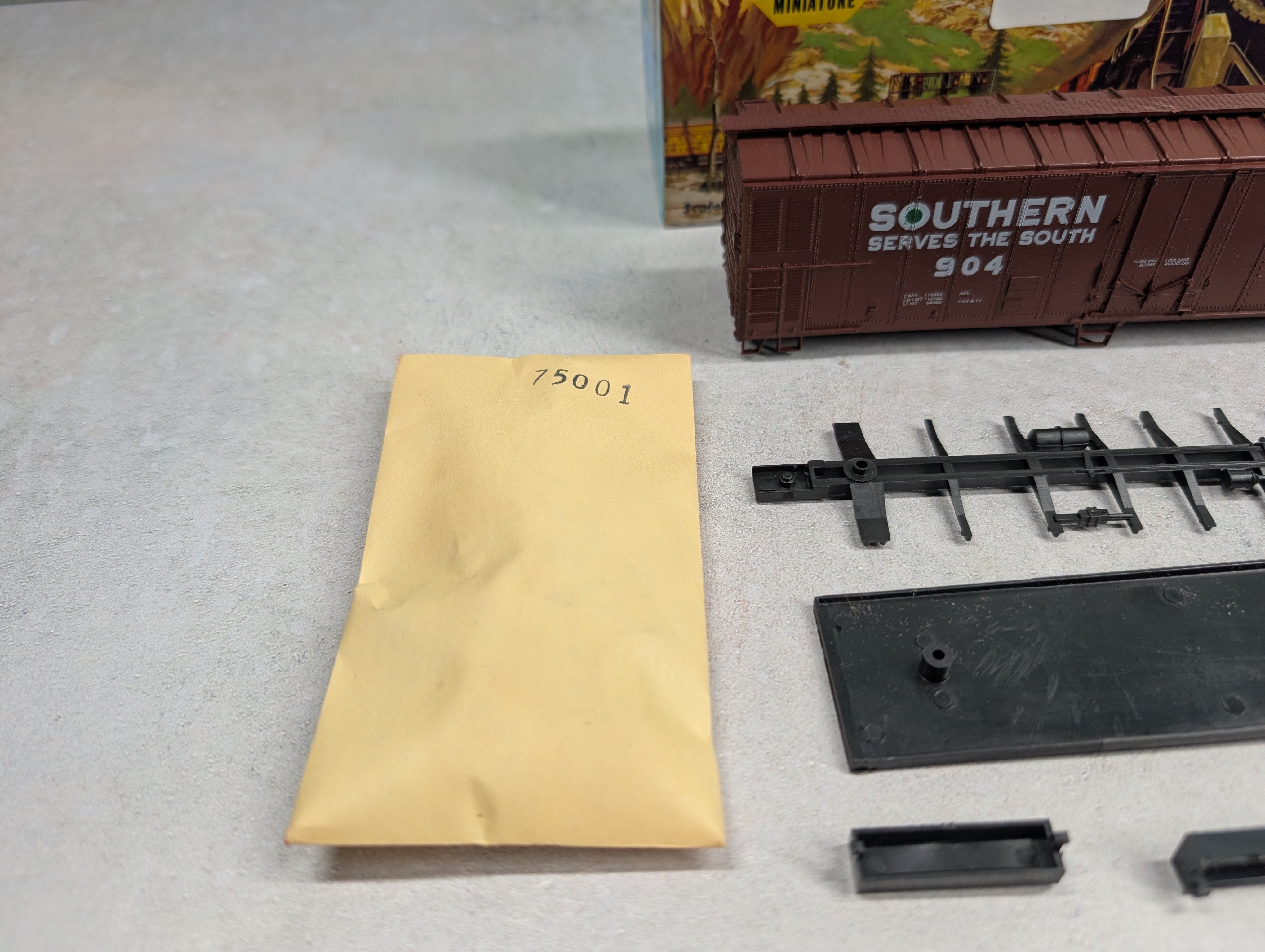 USED Athearn HO Scale 50' Mech Reefer Box Car Southern #904 Bev-Bel KIT